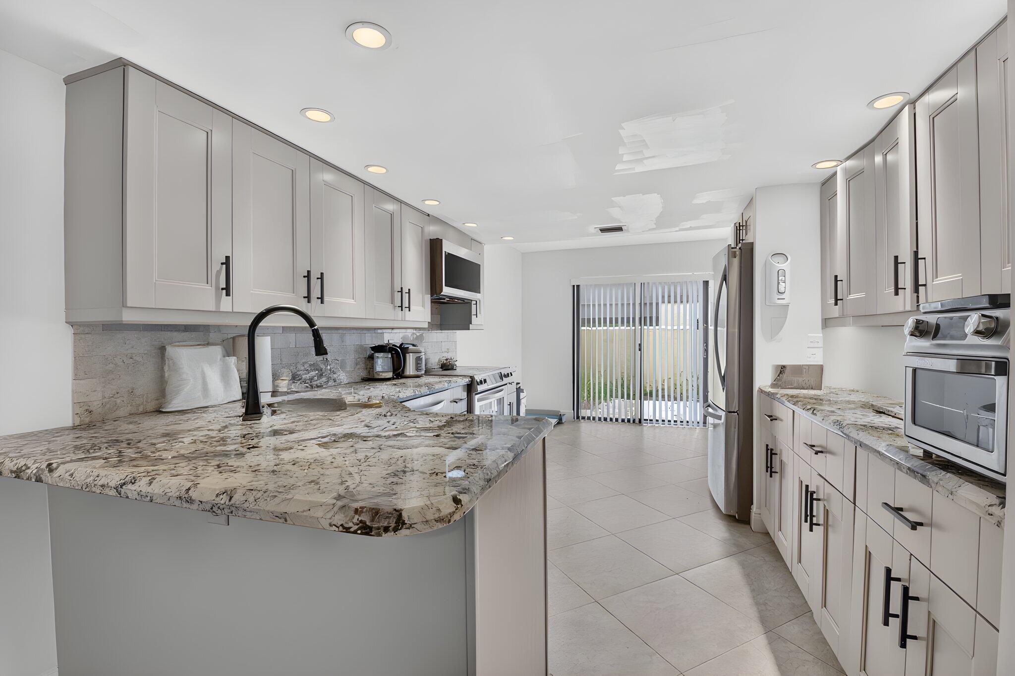 1330 NW 13TH Street 16