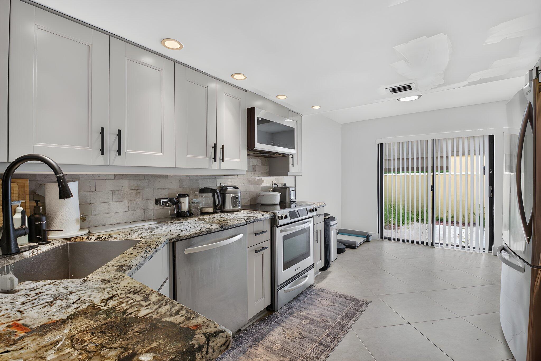 1330 NW 13TH Street 16