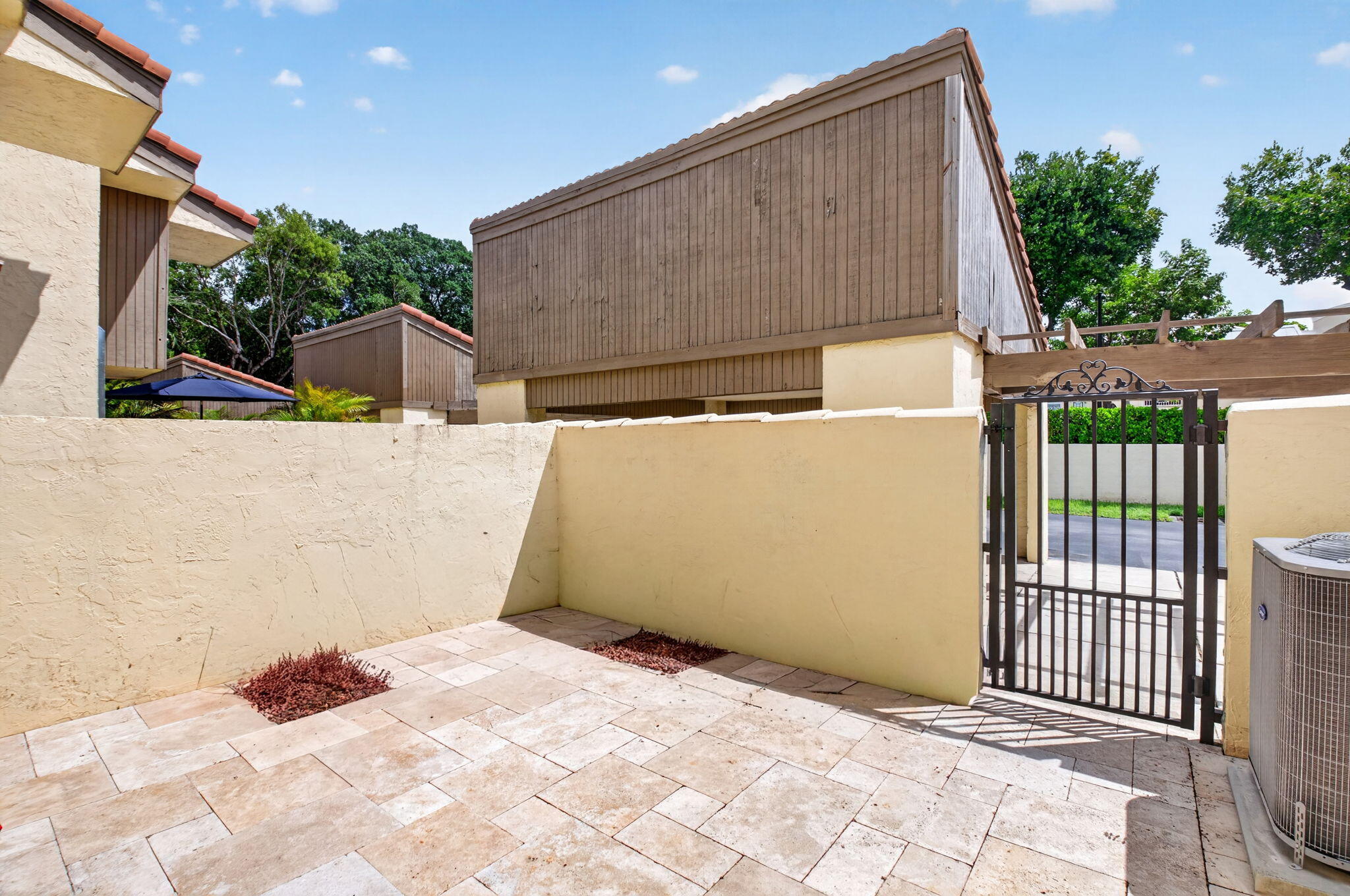 1330 NW 13TH Street 16