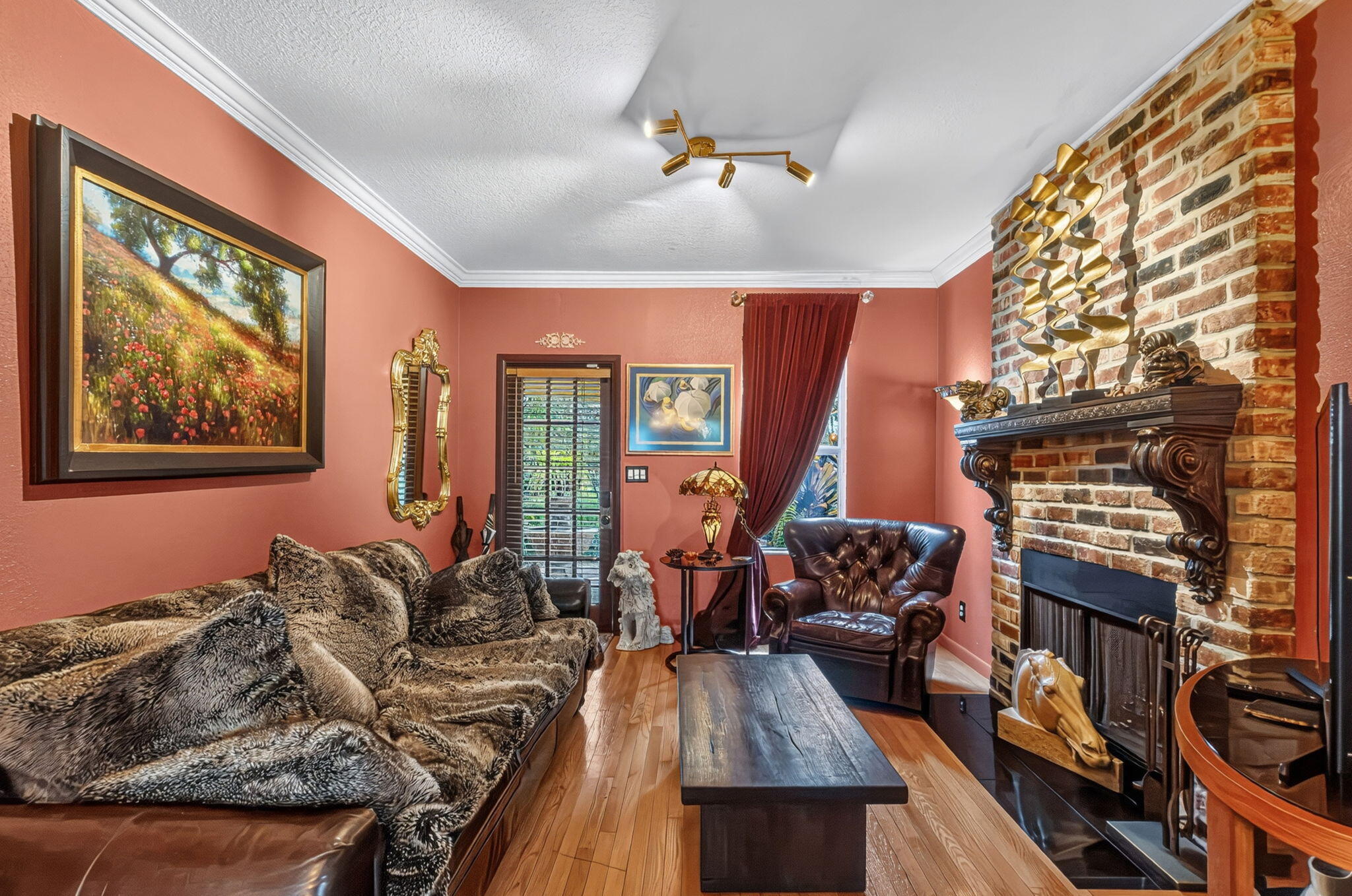 415 Colonial Road