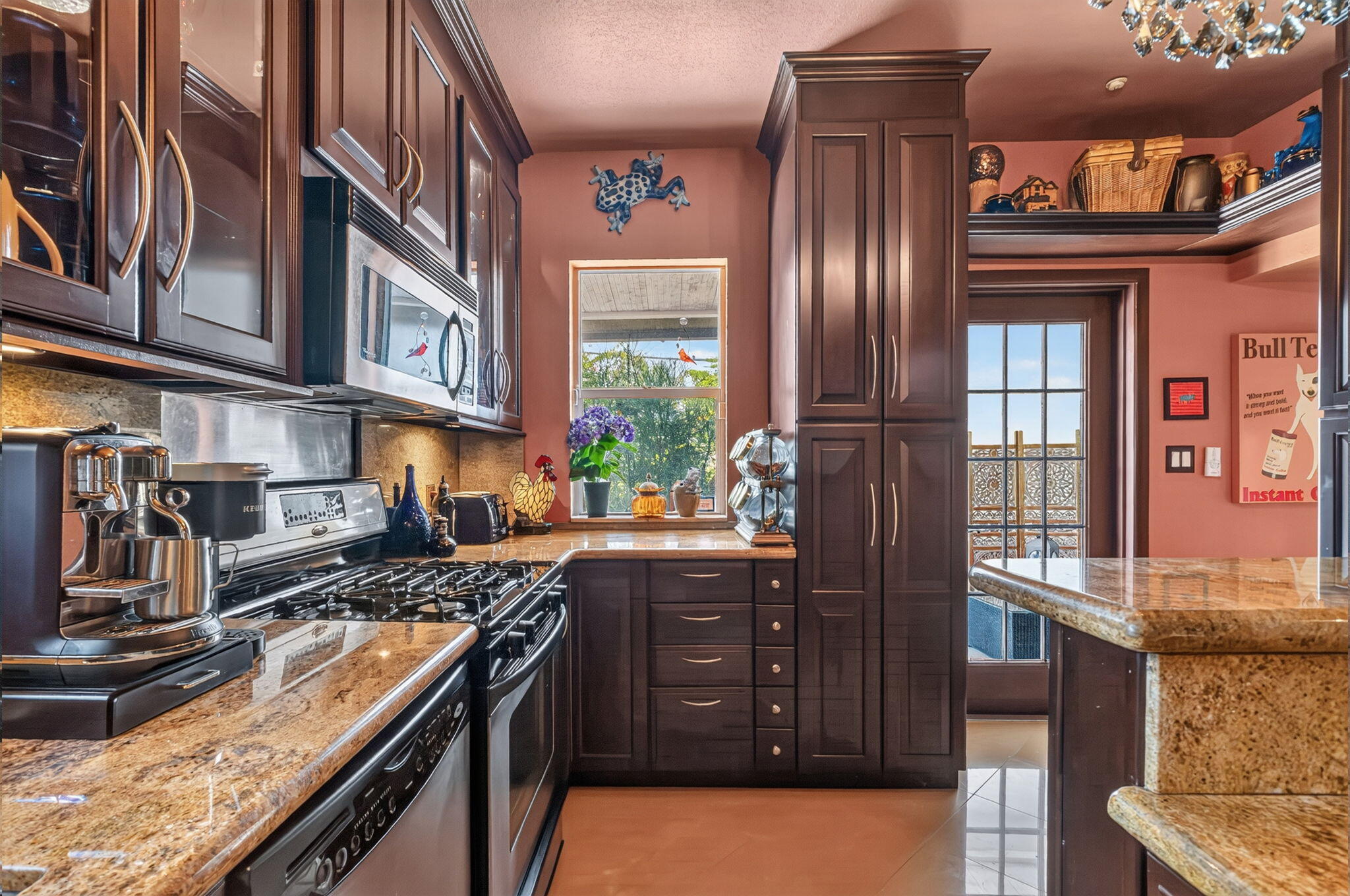 415 Colonial Road