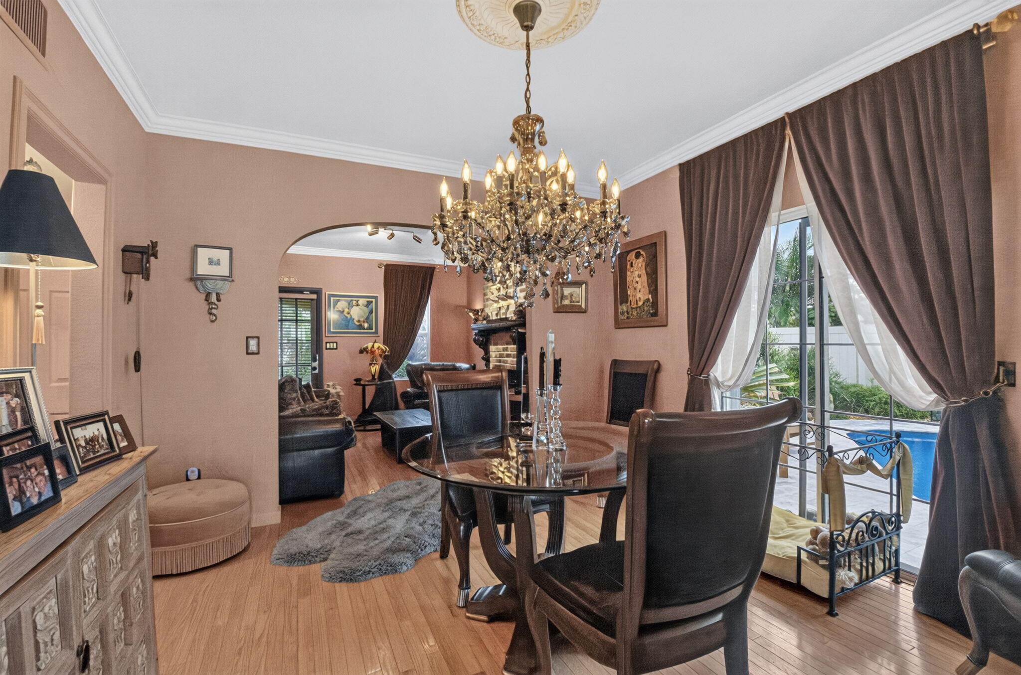 415 Colonial Road