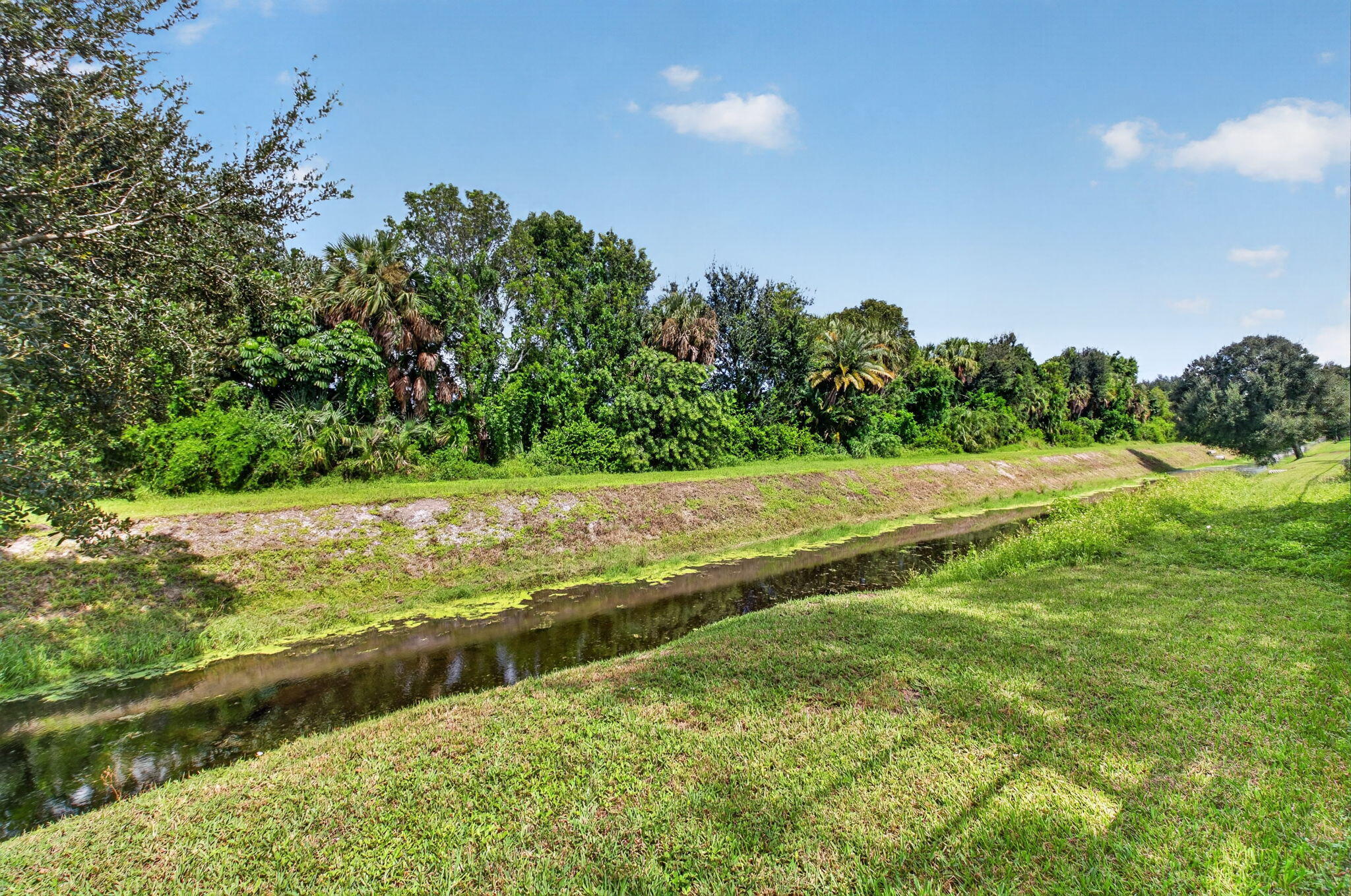 4675 CANAL Drive