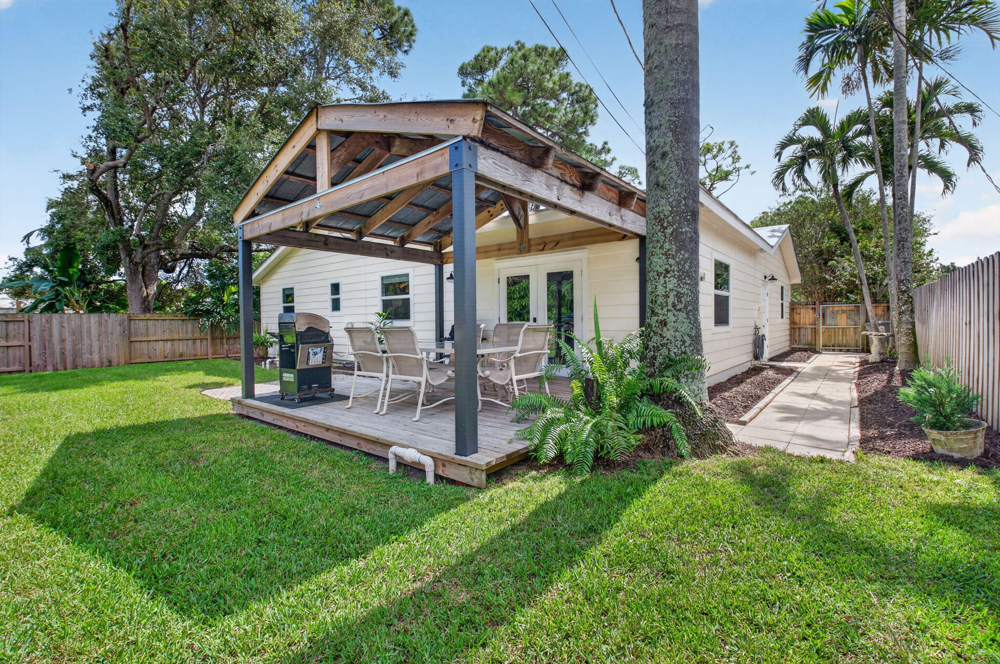4675 CANAL Drive