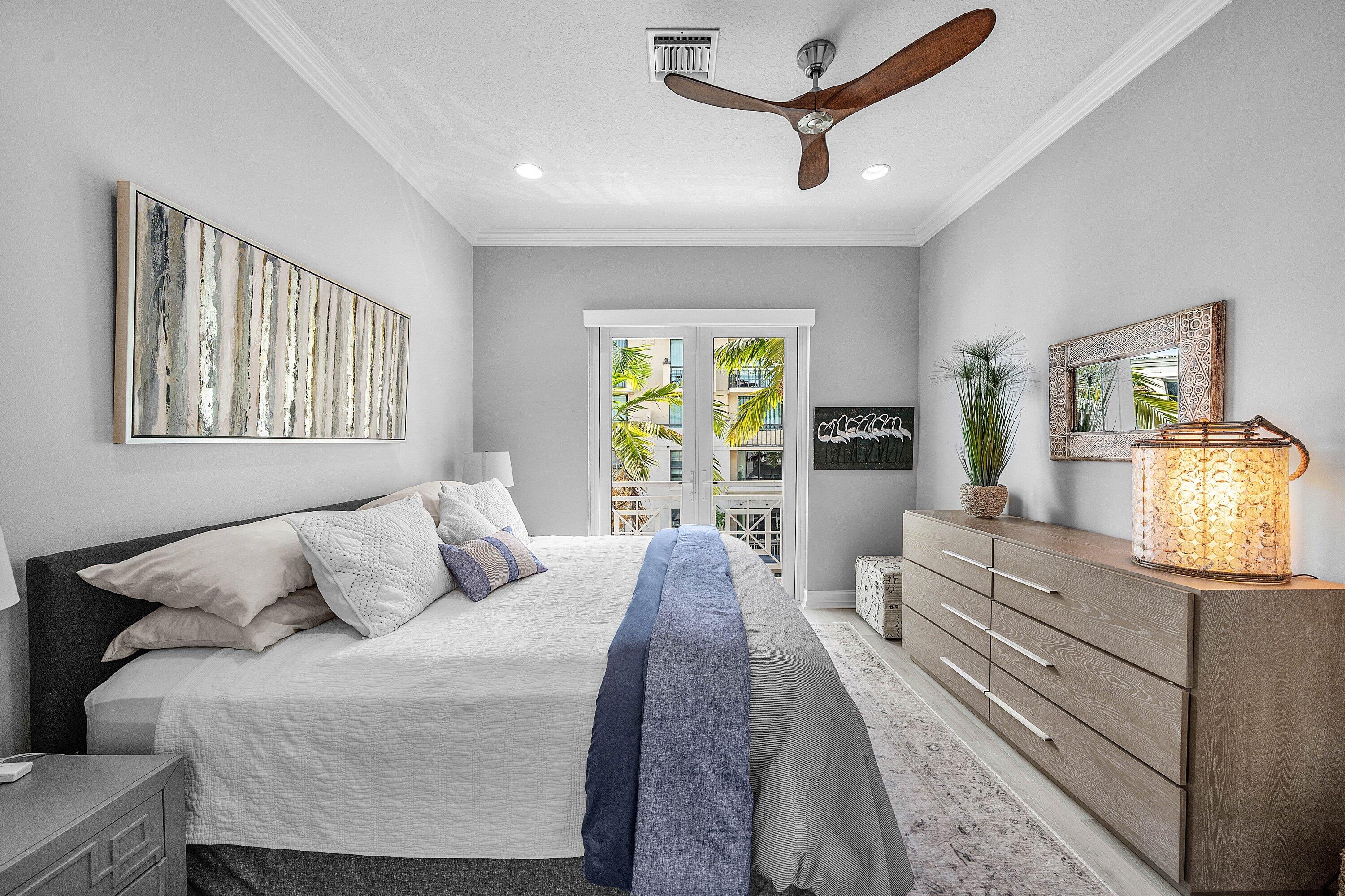 12 SE 1st Avenue 301