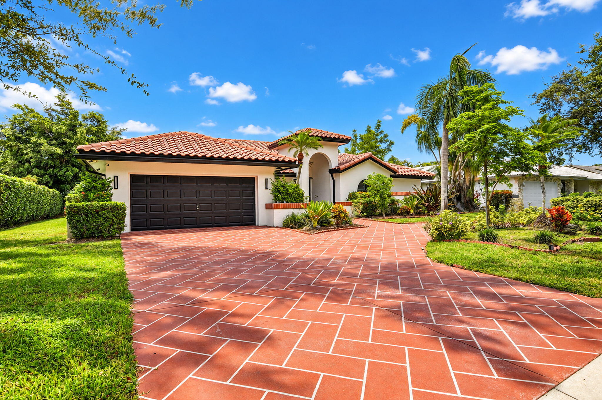 8839 NW 49th Drive