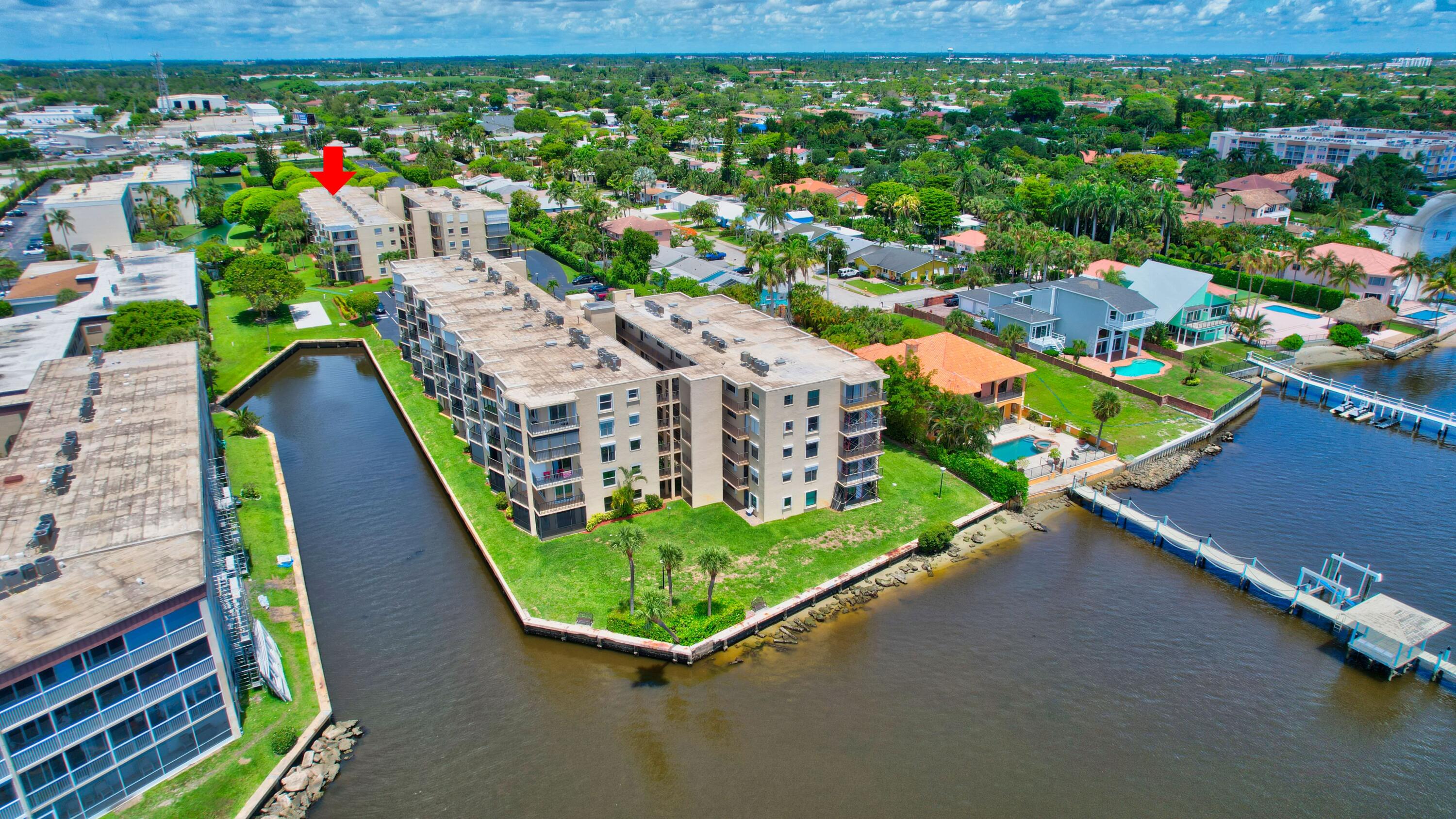 890 N Federal Highway Unit: 206