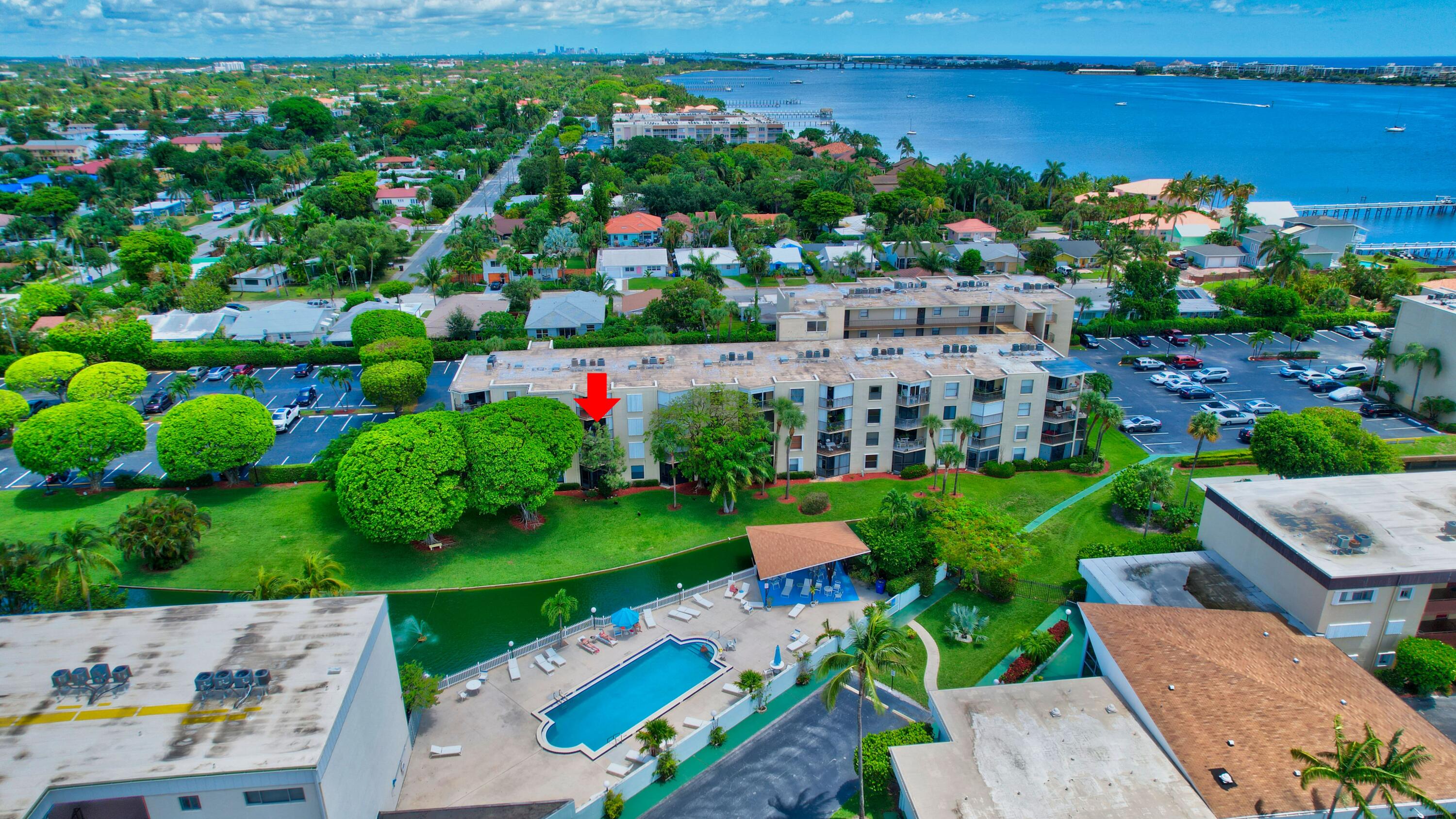 890 N Federal Highway Unit: 206