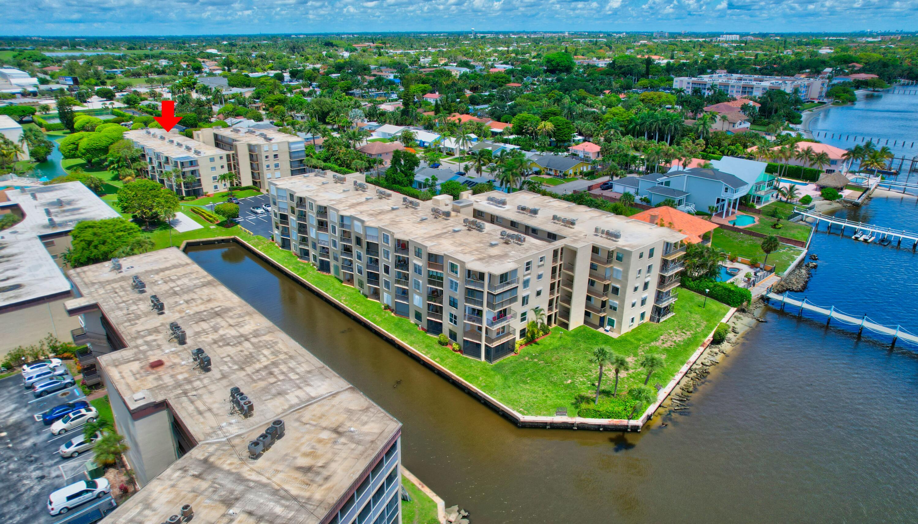 890 N Federal Highway Unit: 206