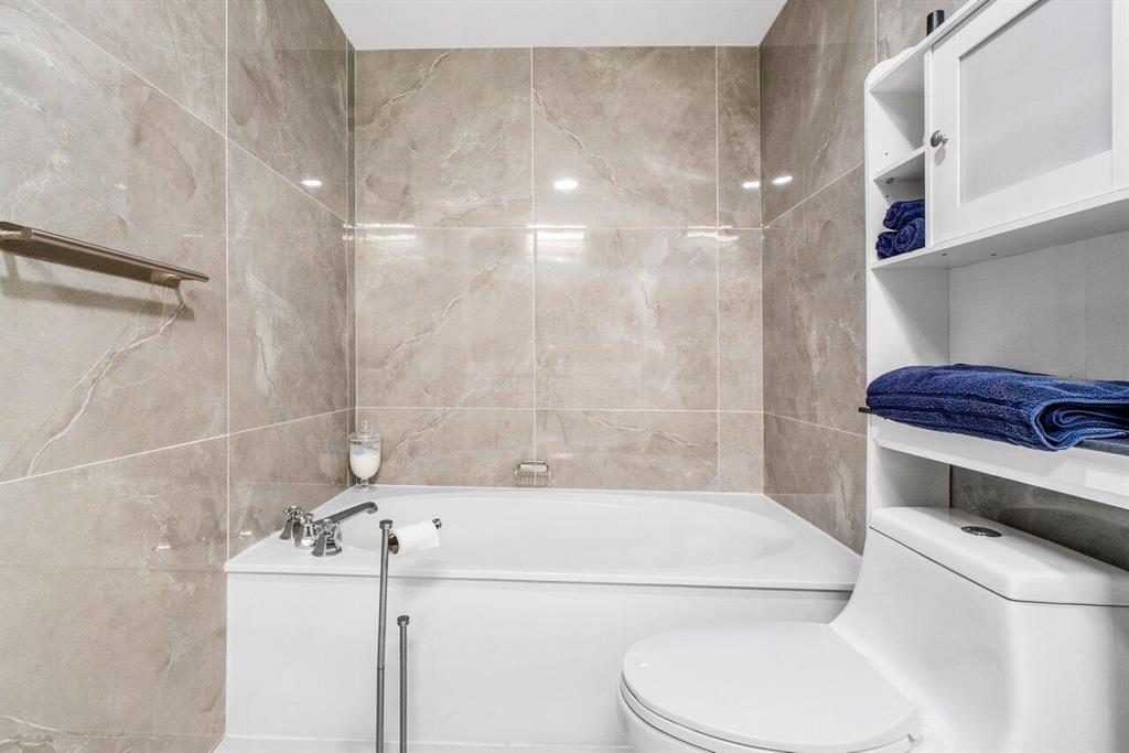 9769 Nickels Boulevard Unit: 604