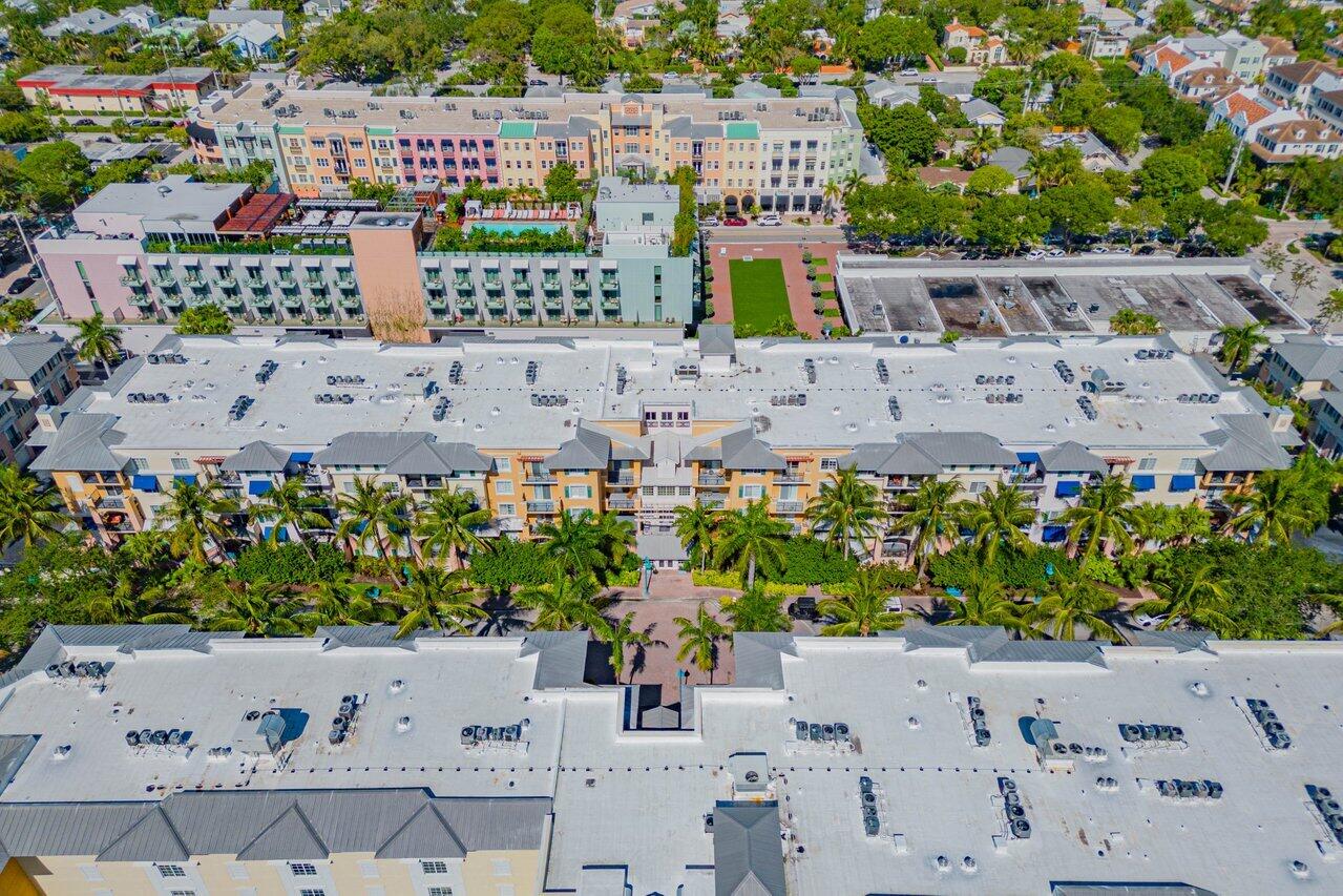 250 NE 3rd Avenue Unit: 1306