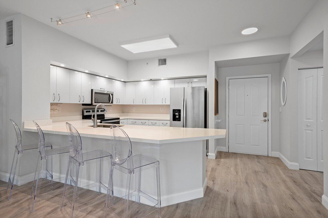 250 NE 3rd Avenue Unit: 1306