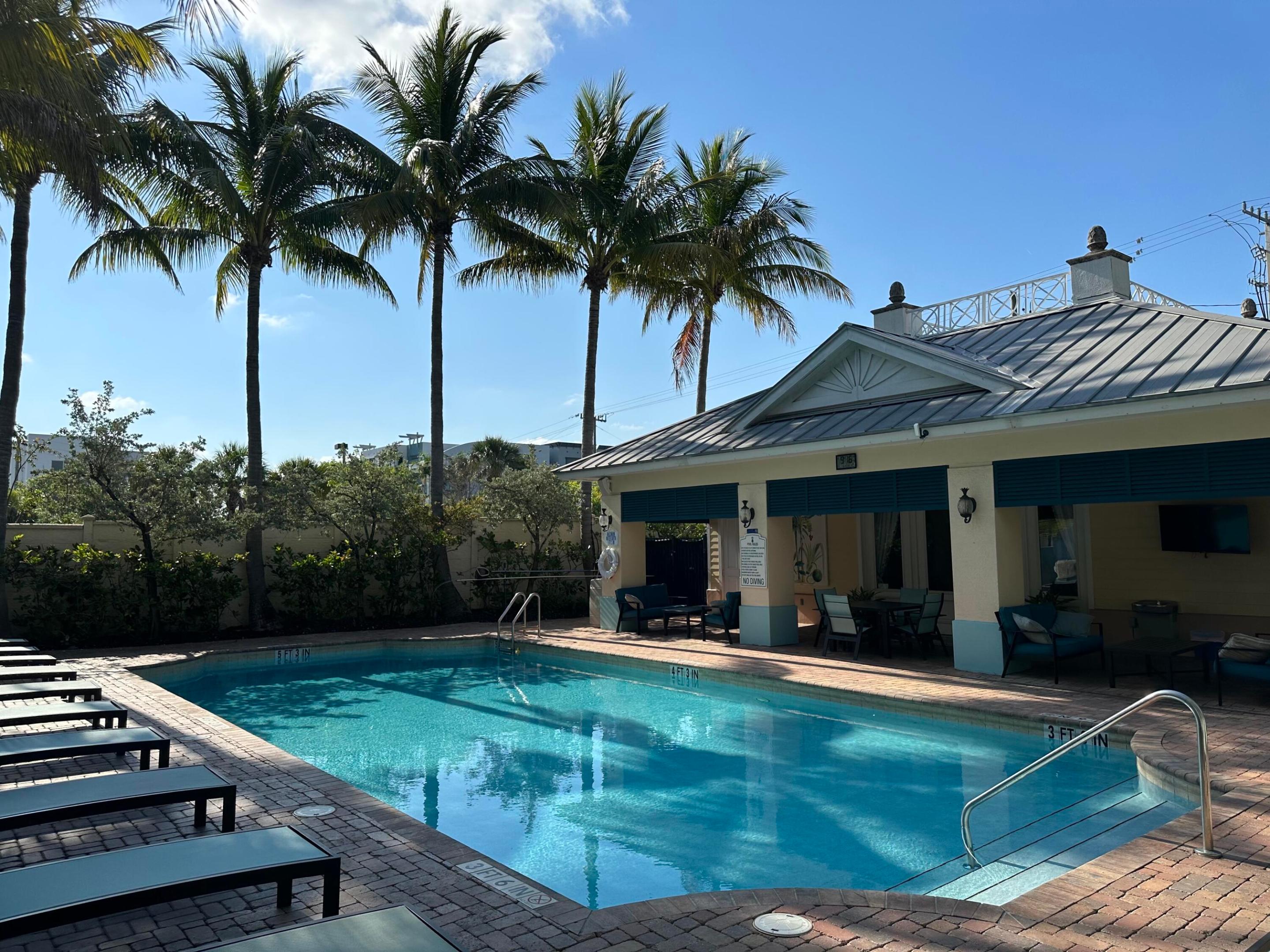 250 NE 3rd Avenue Unit: 1306