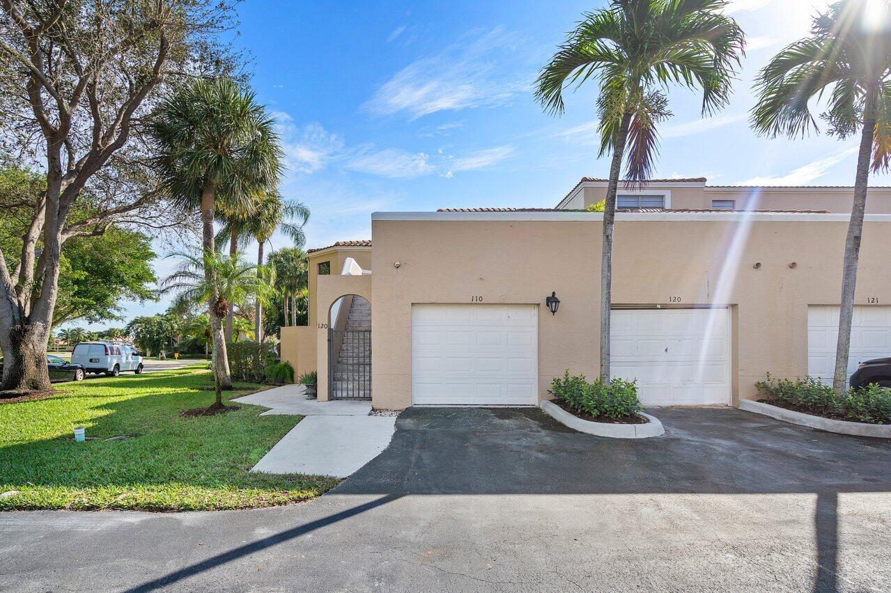6614 Villa Sonrisa Drive Unit: 110