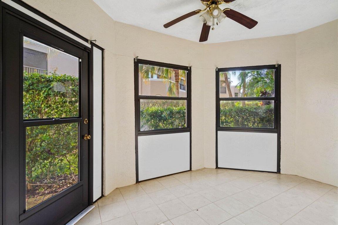 6614 Villa Sonrisa Drive Unit: 110