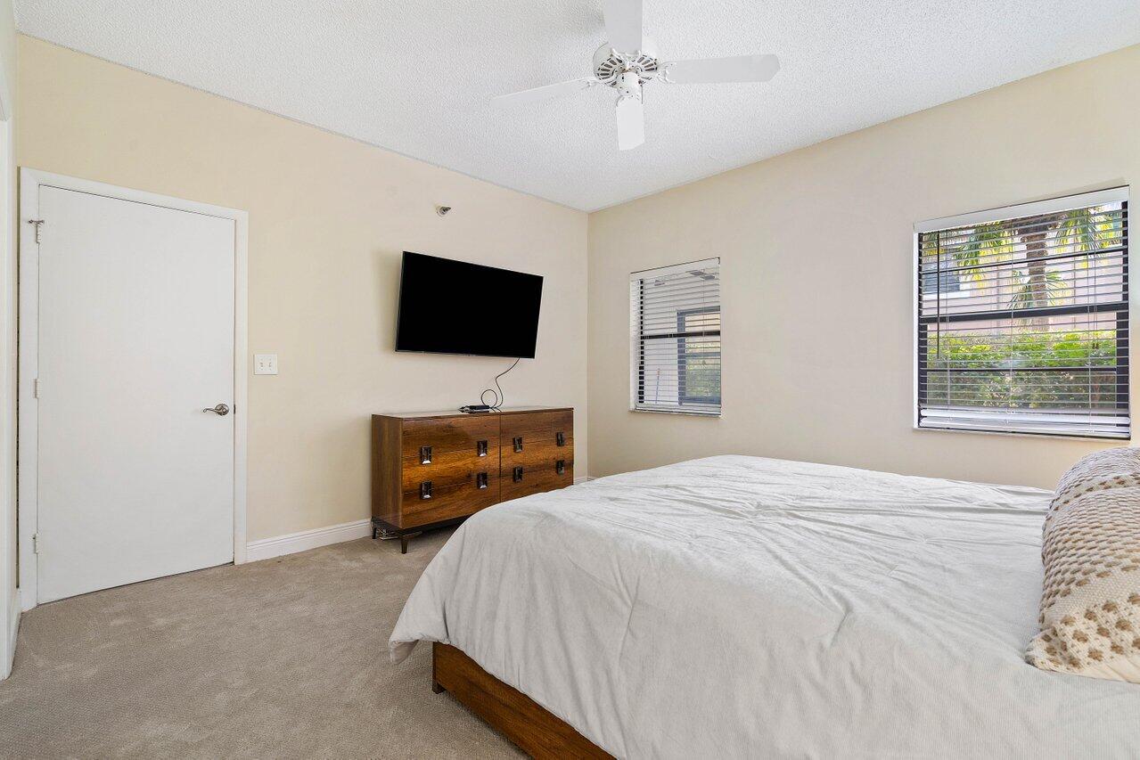 6614 Villa Sonrisa Drive Unit: 110