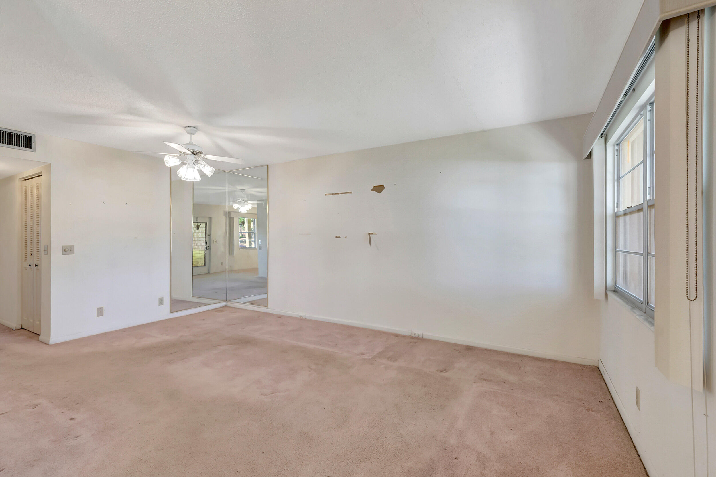 1045 Newcastle C