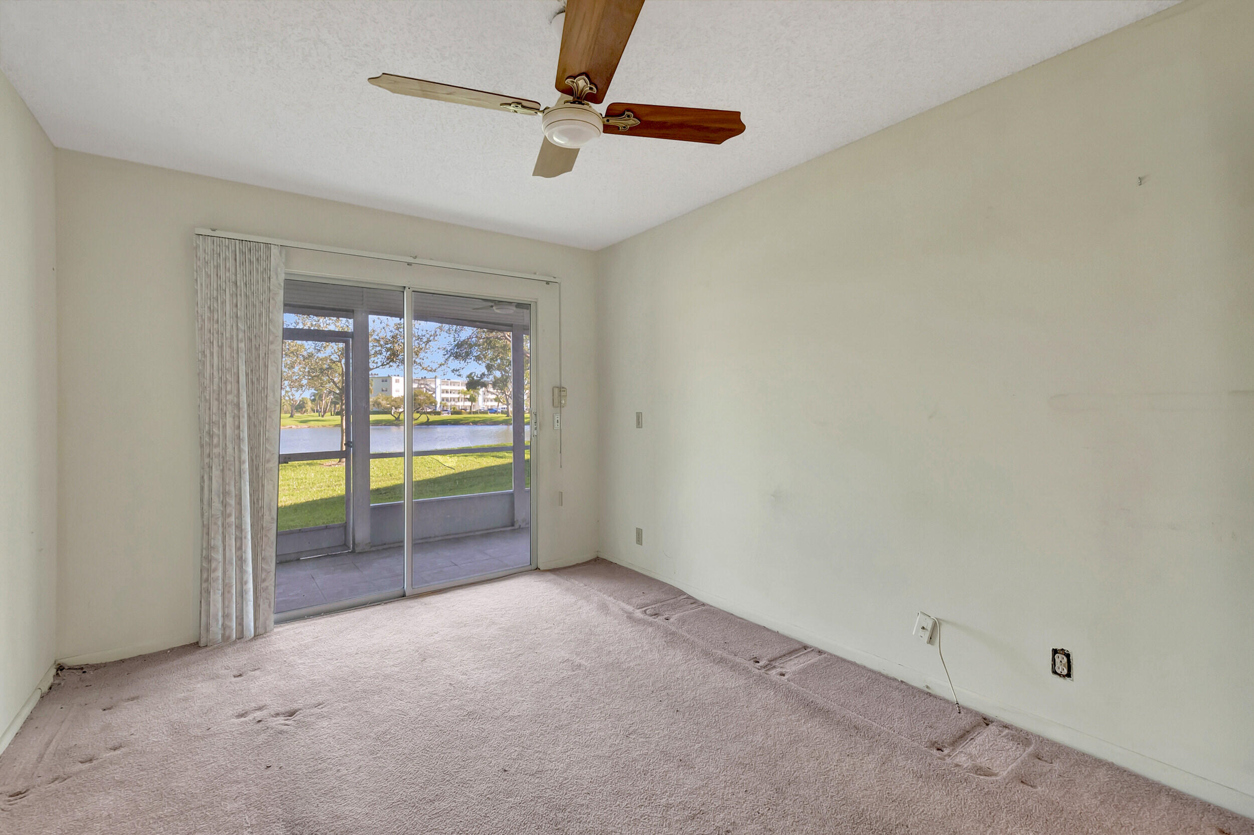 1045 Newcastle C