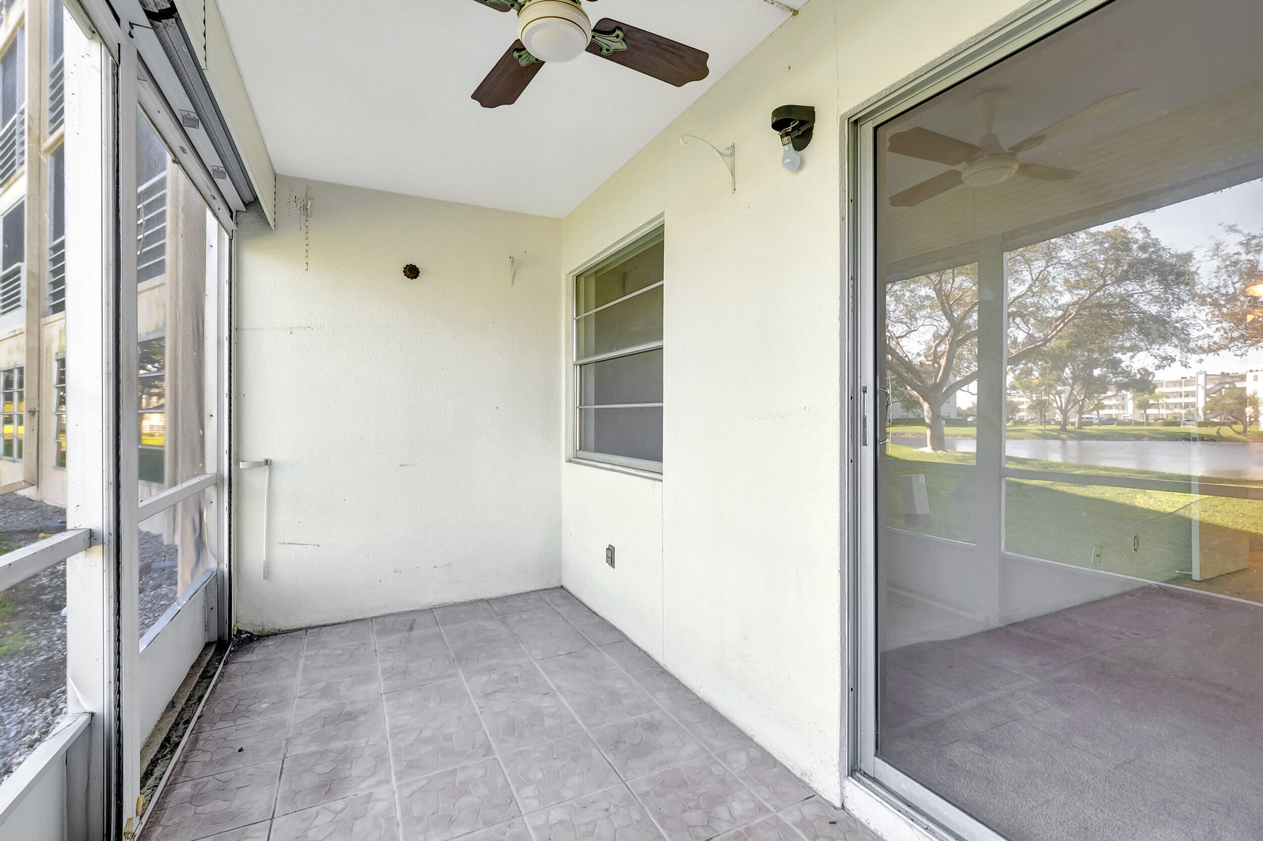 1045 Newcastle C