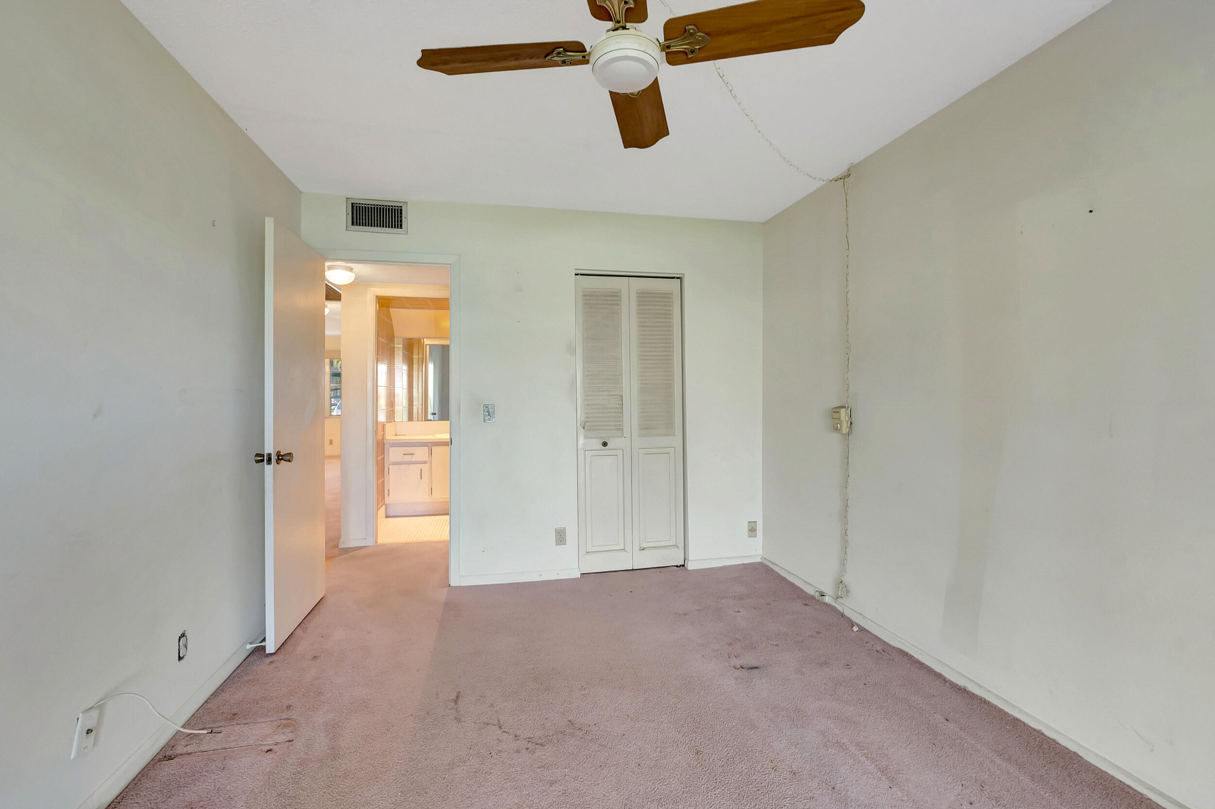 1045 Newcastle C