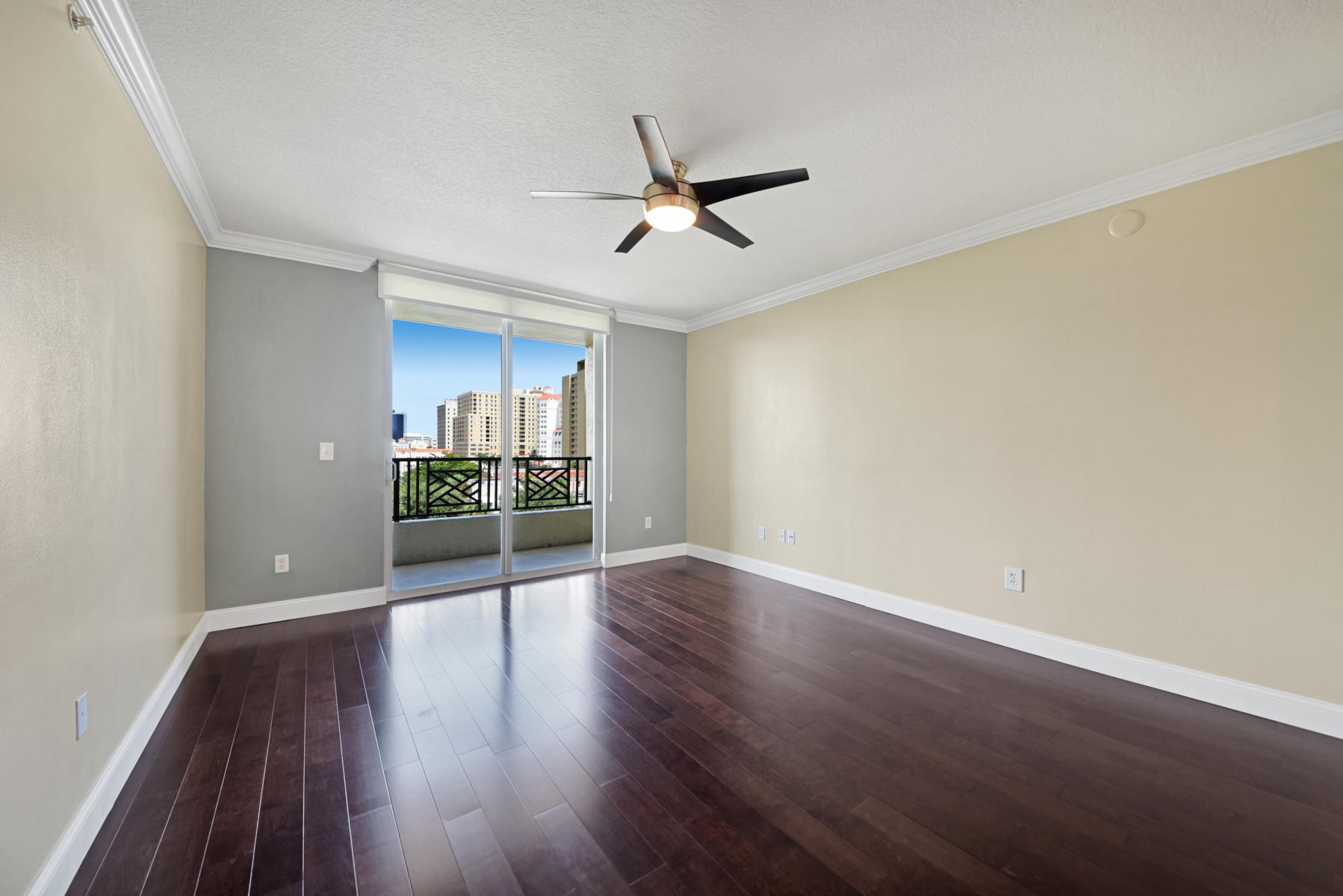 600 S Dixie Highway 503