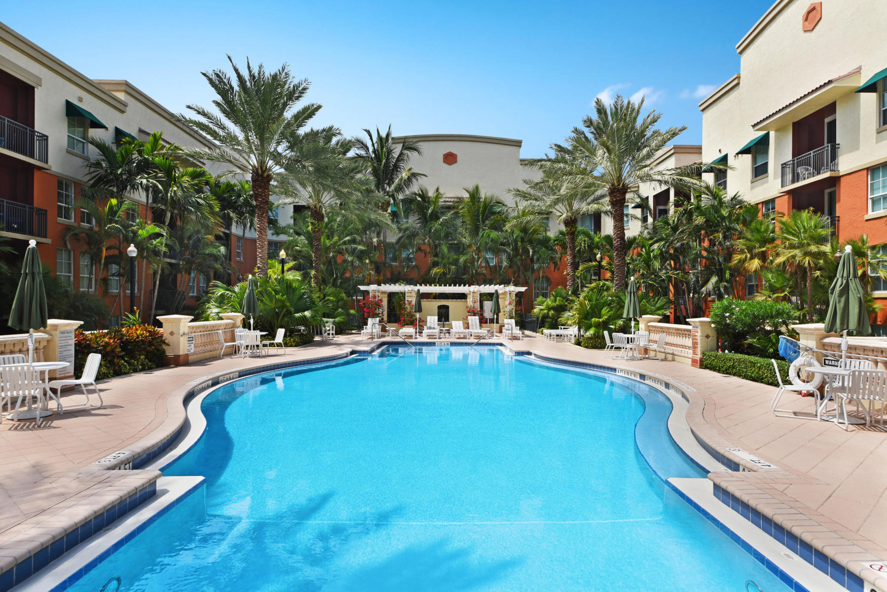 600 S Dixie Highway 503