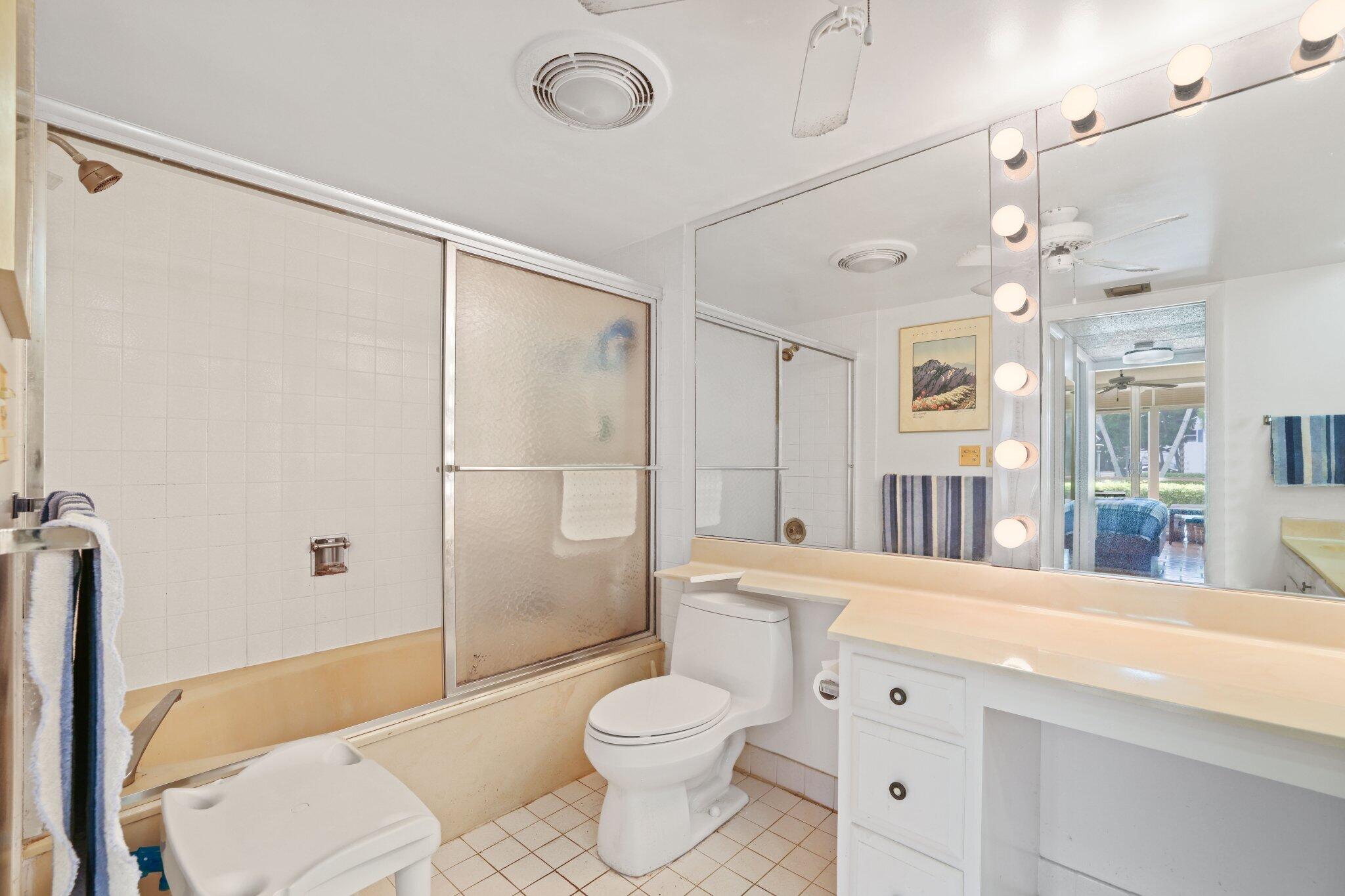 1 Harbourside Drive 4104