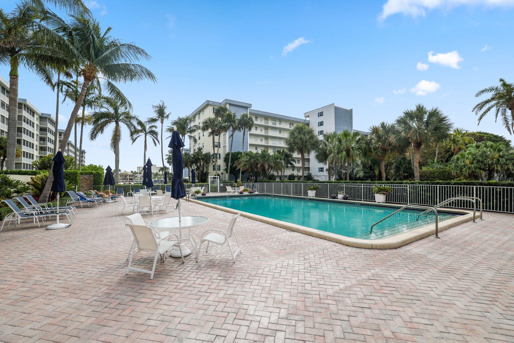 1 Harbourside Drive 4104