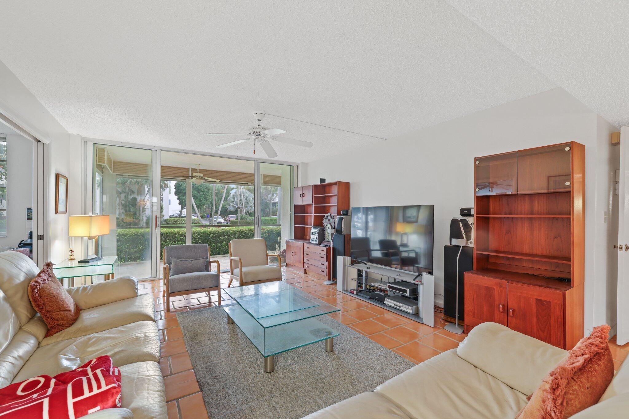 1 Harbourside Drive 4104