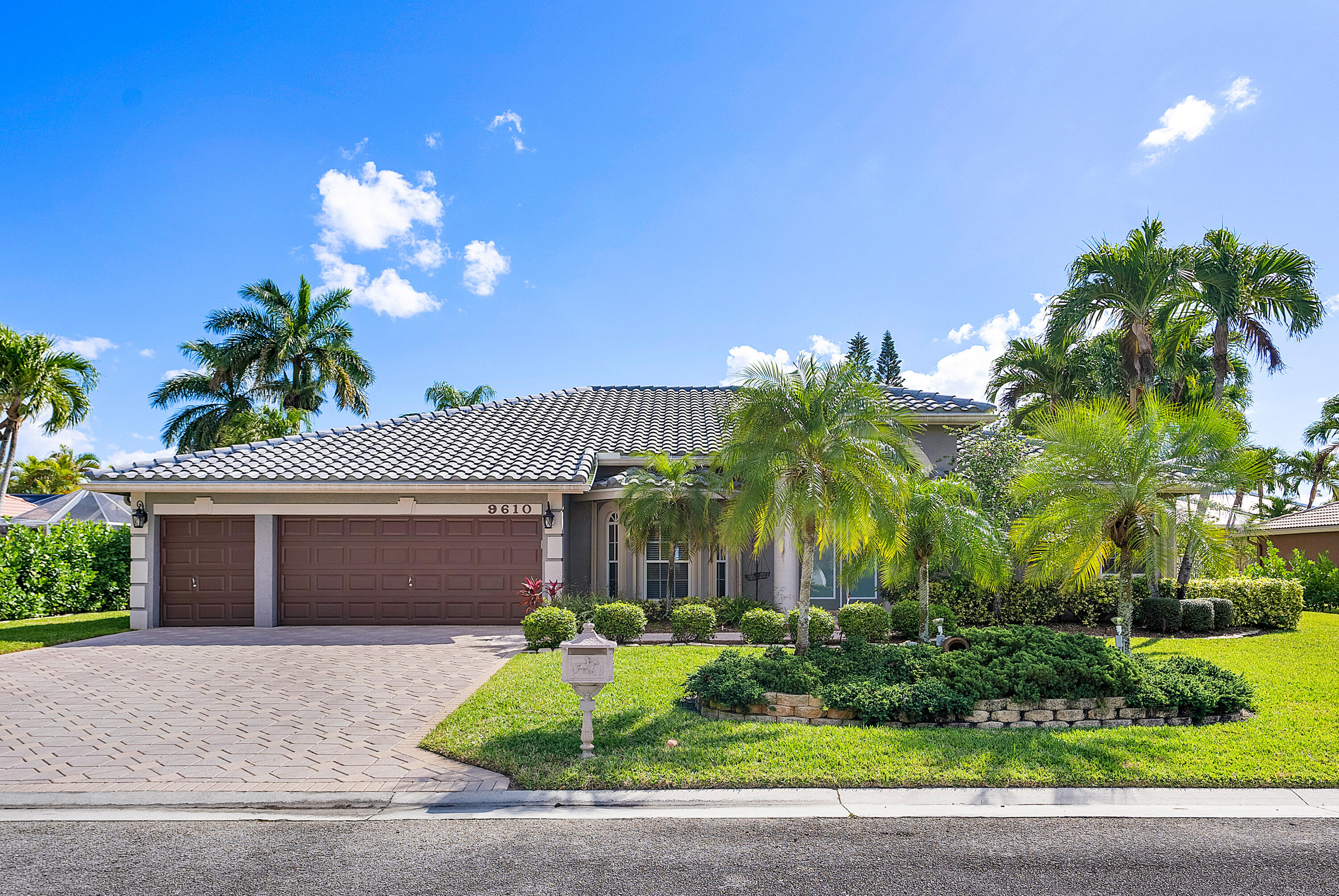9610 Aloe Road