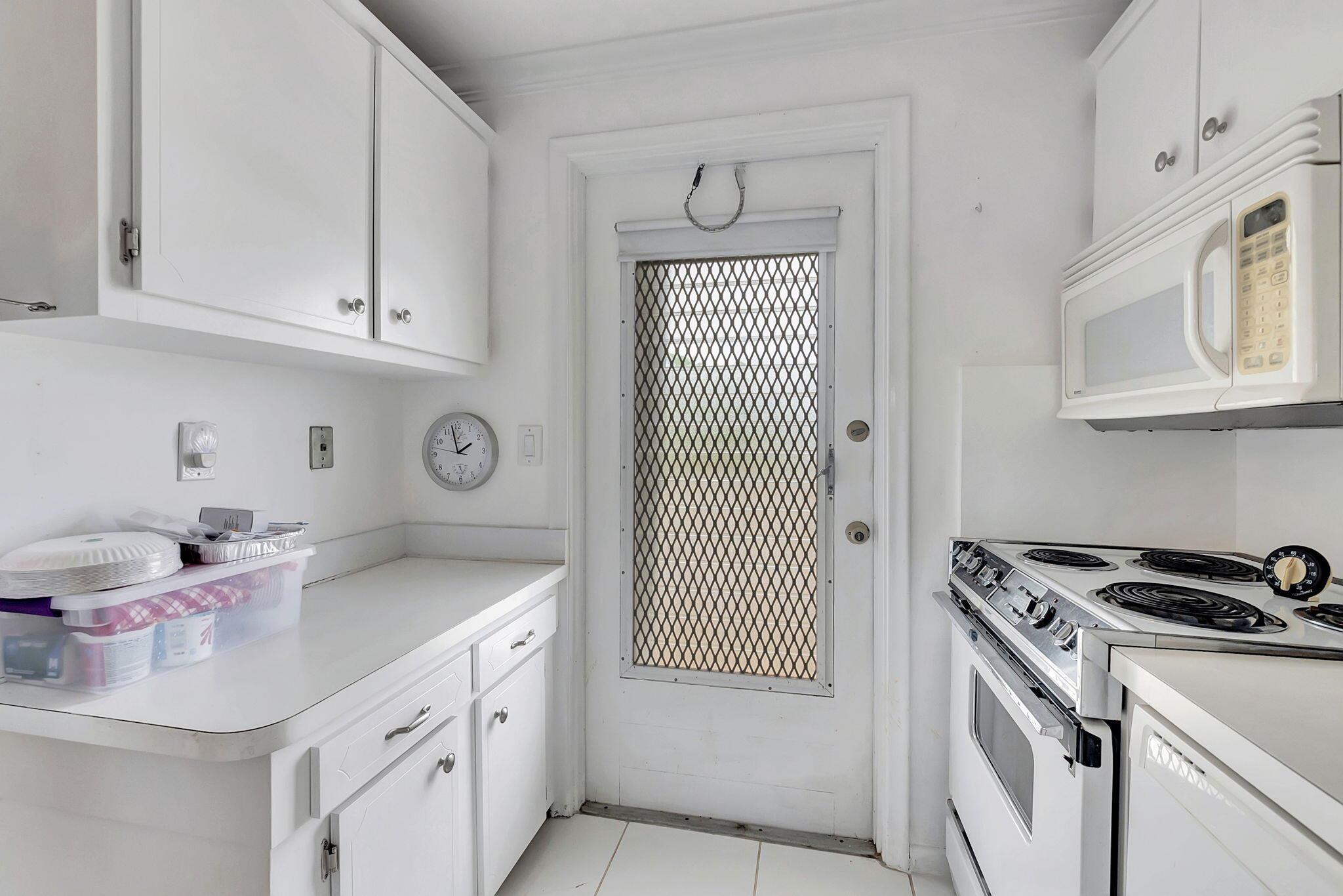 400 NE 20th Street D201