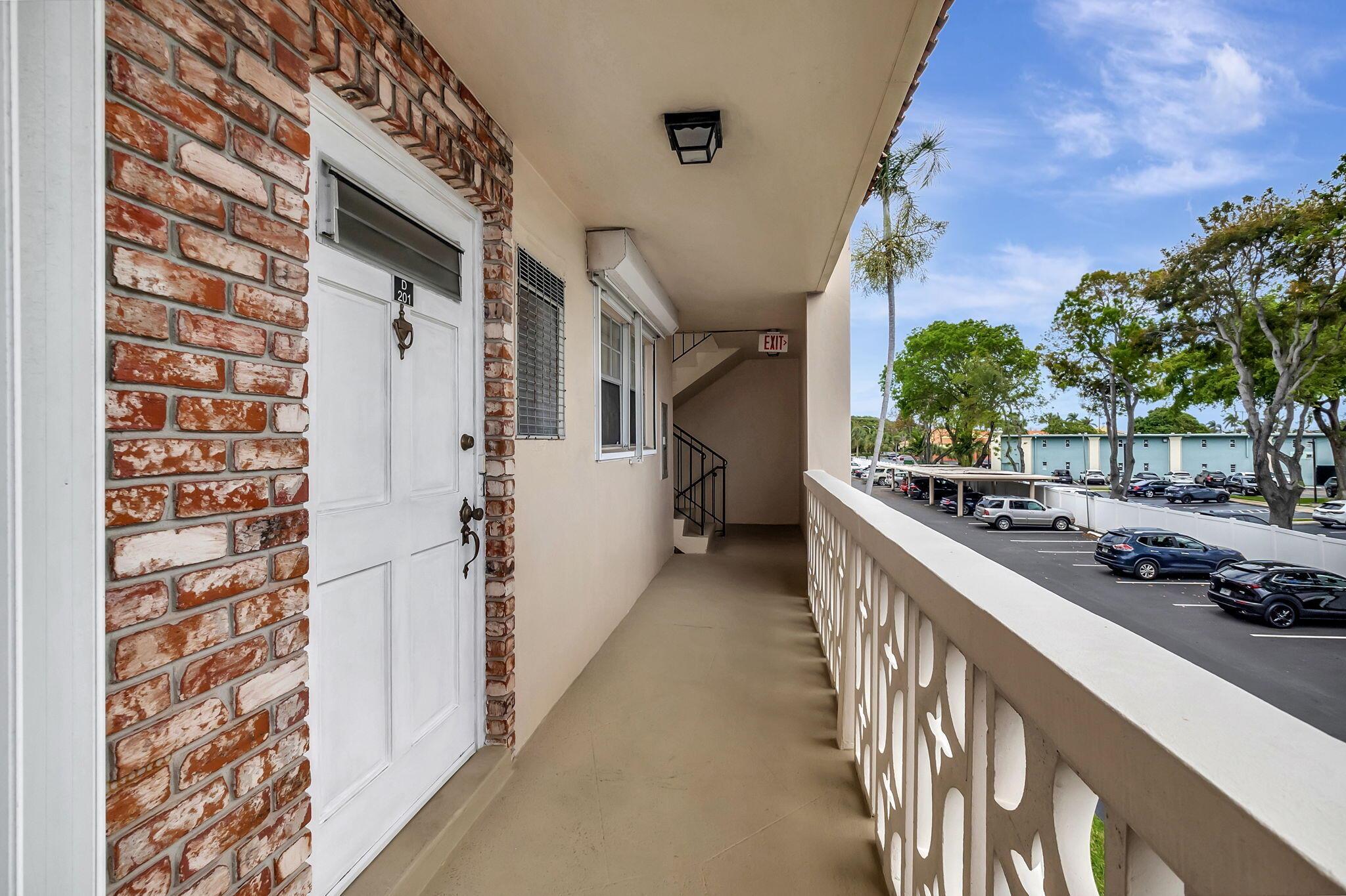 400 NE 20th Street D201