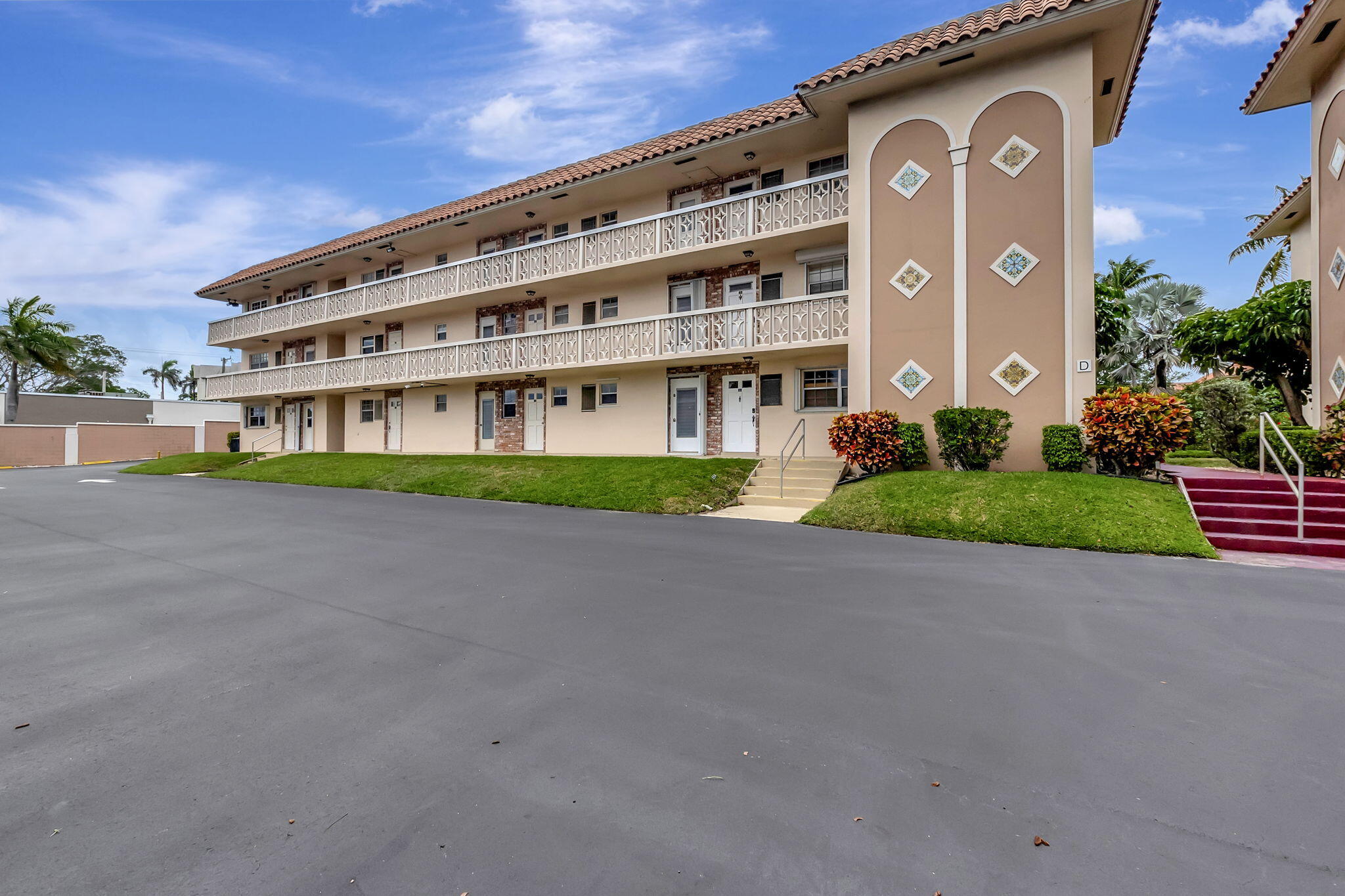 400 NE 20th Street D201