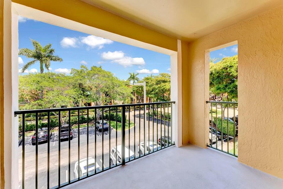 145 Yacht Club Way 303