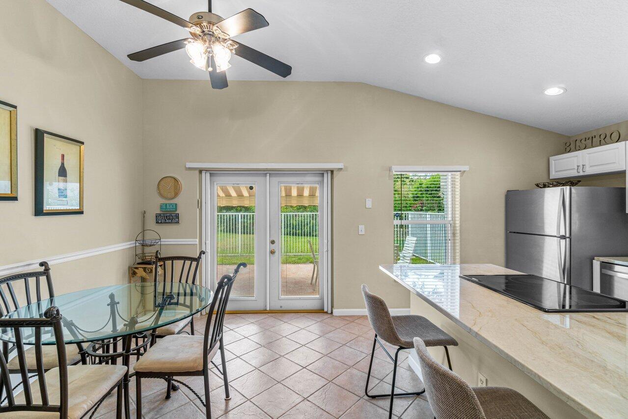 12950 Hampton Lakes Circle