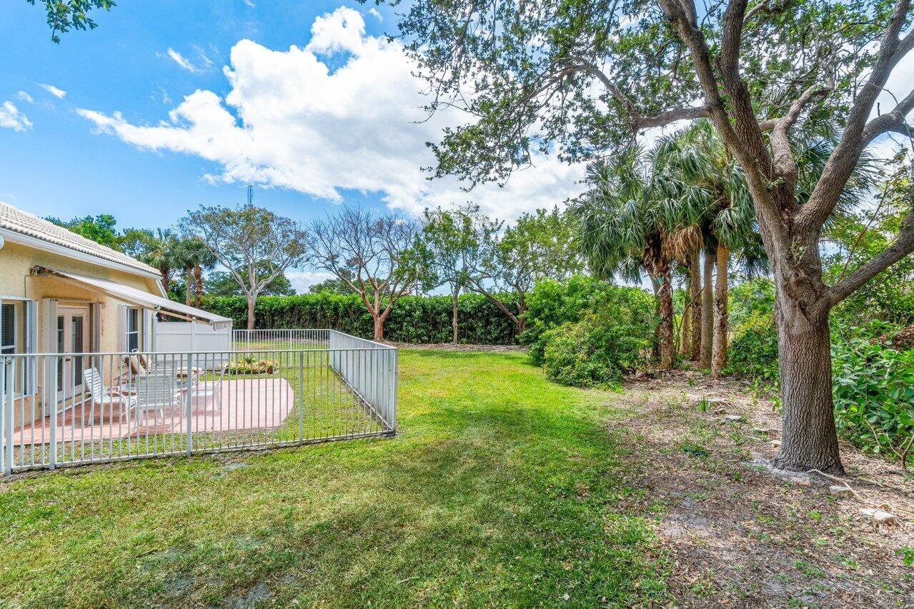 12950 Hampton Lakes Circle