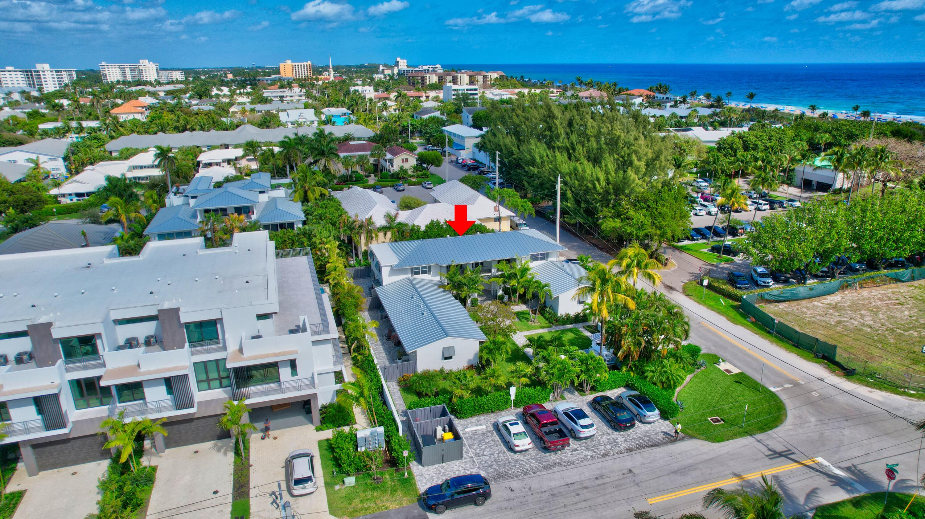 1025 Casuarina Road 7