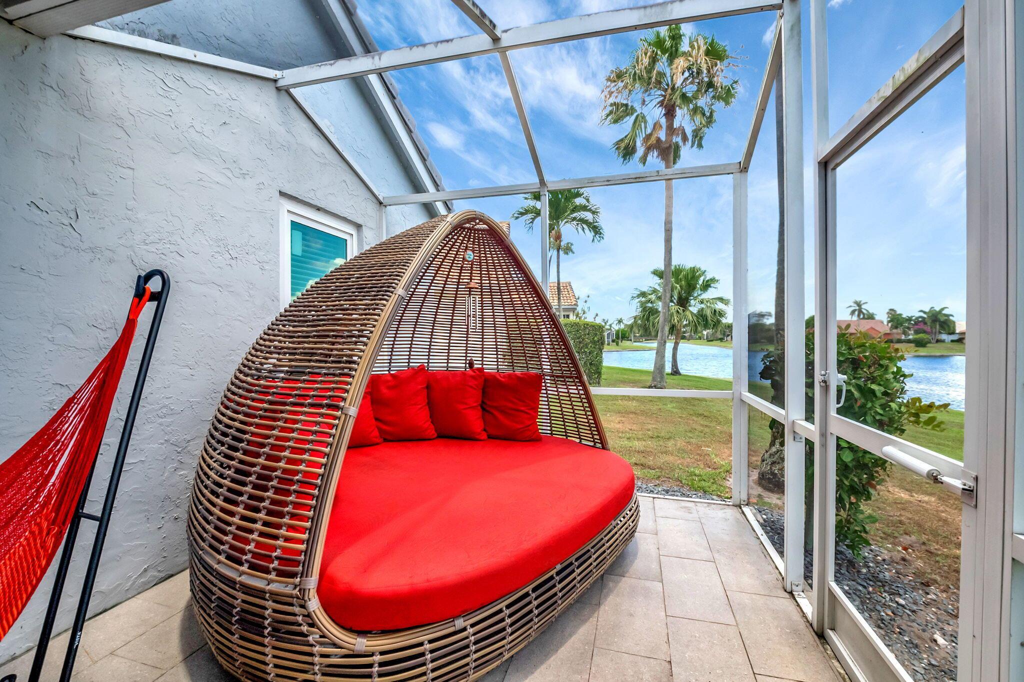 7528 Stirling Bridge Boulevard N