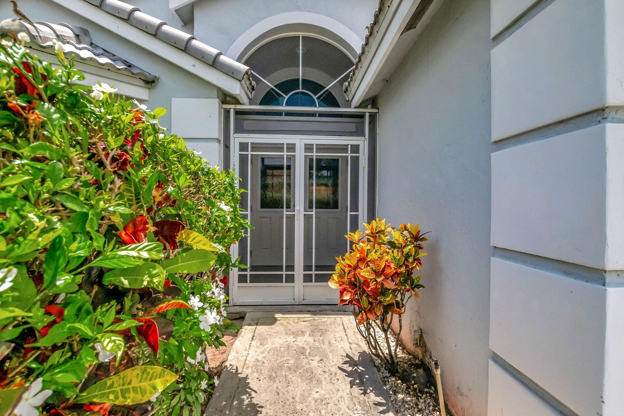 7528 Stirling Bridge Boulevard N