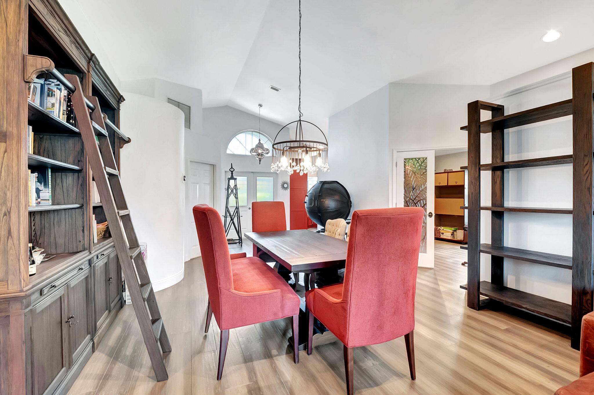 7528 Stirling Bridge Boulevard N