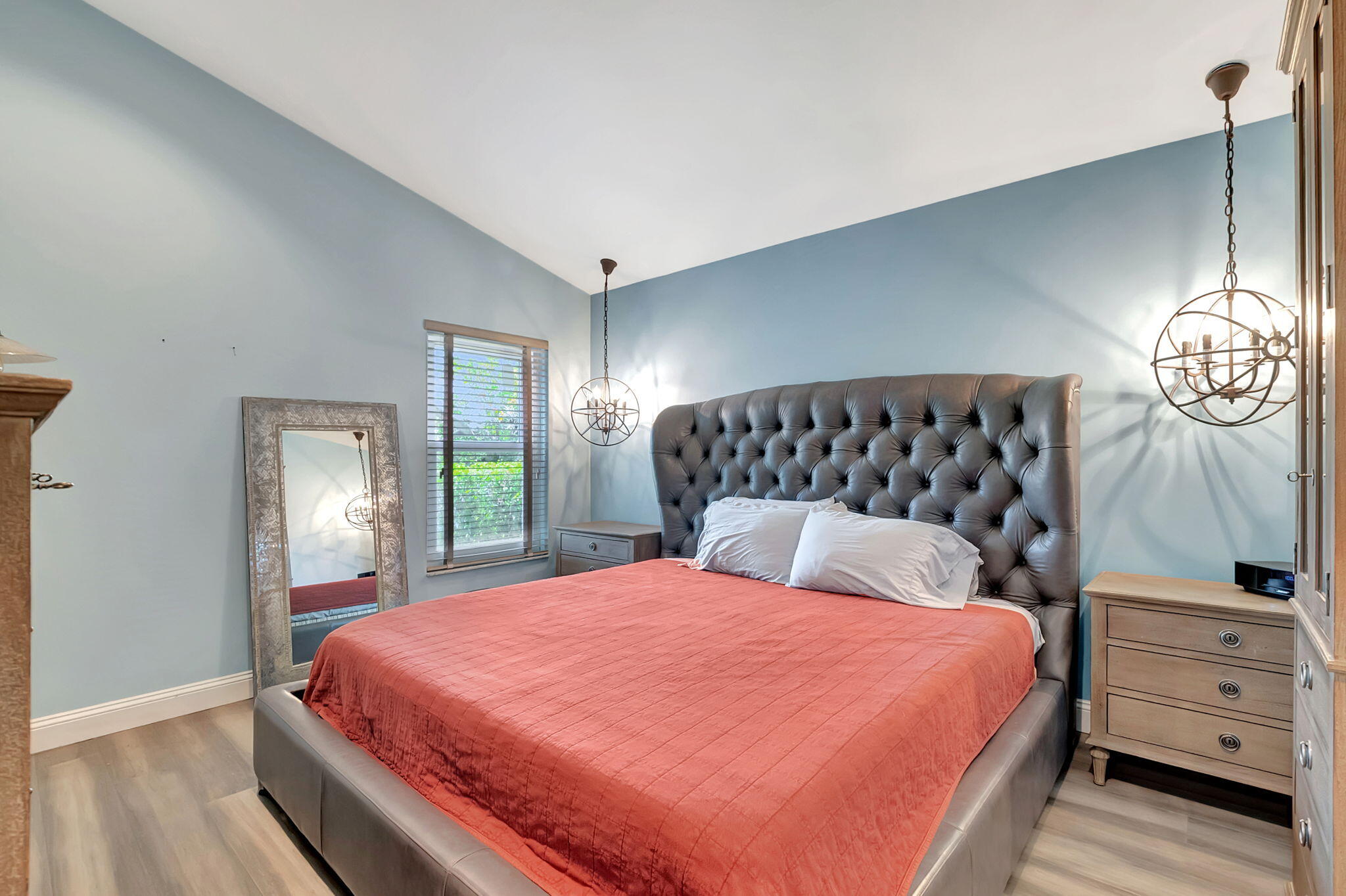 7528 Stirling Bridge Boulevard N