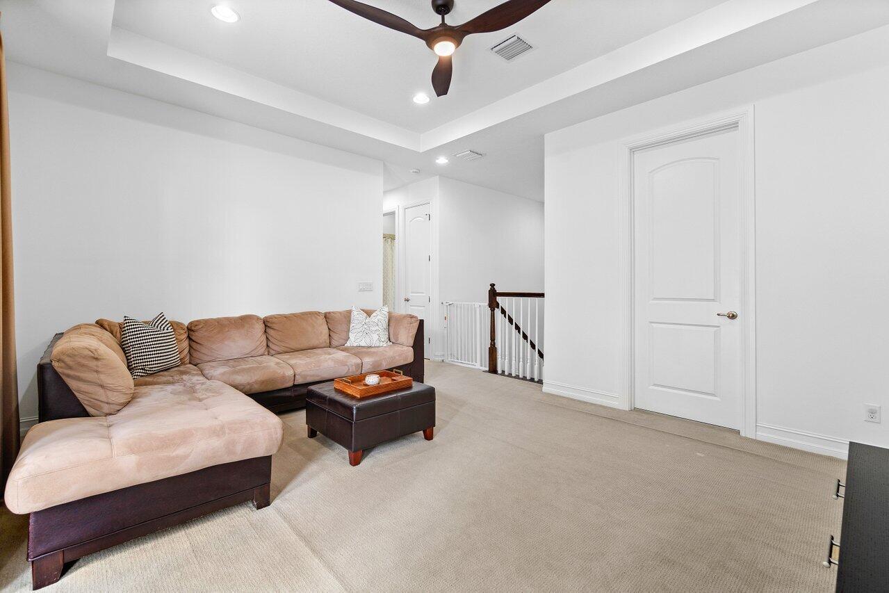 100 NW 69th Circle 76