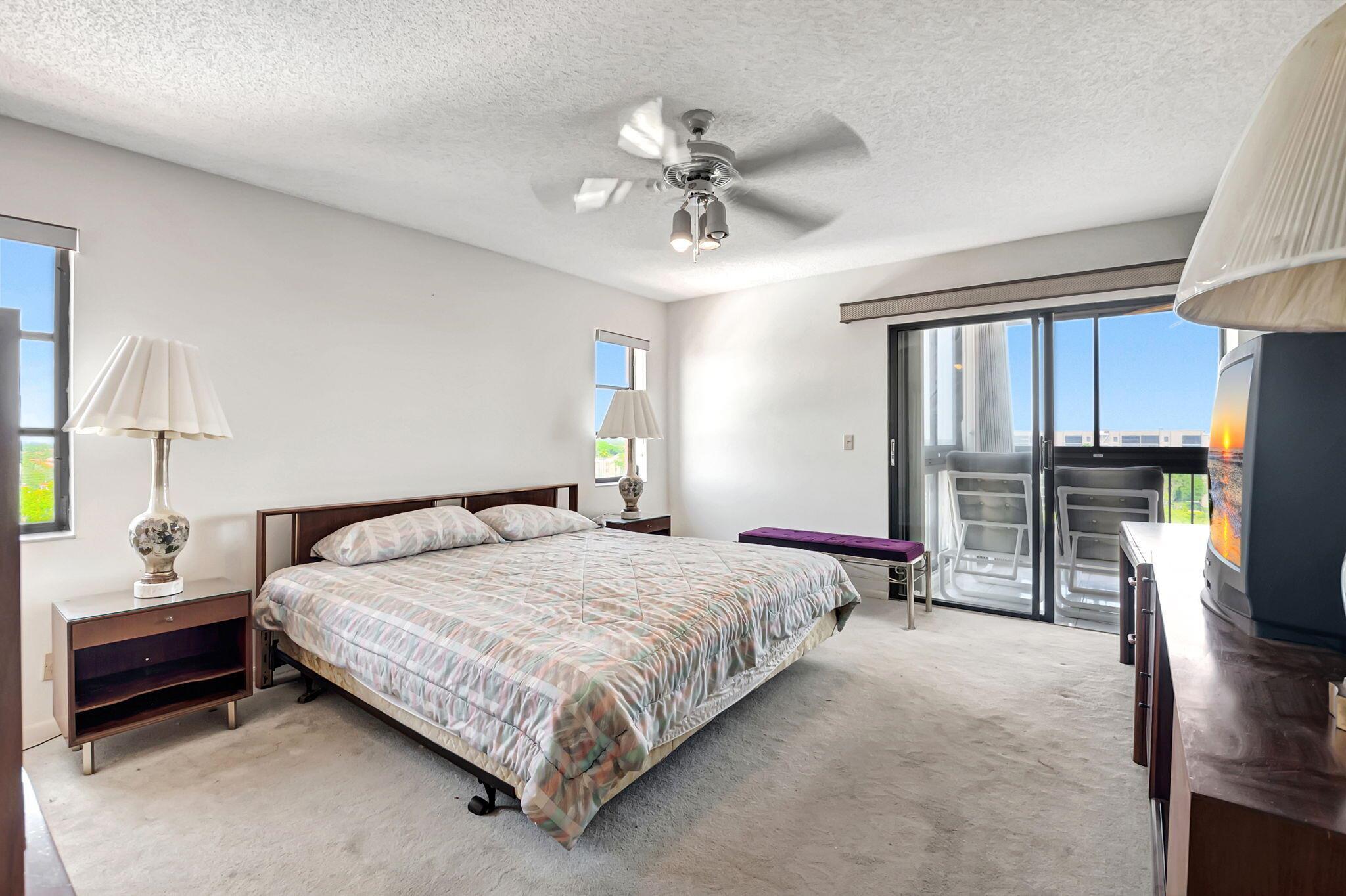 7380 S Oriole Boulevard 801