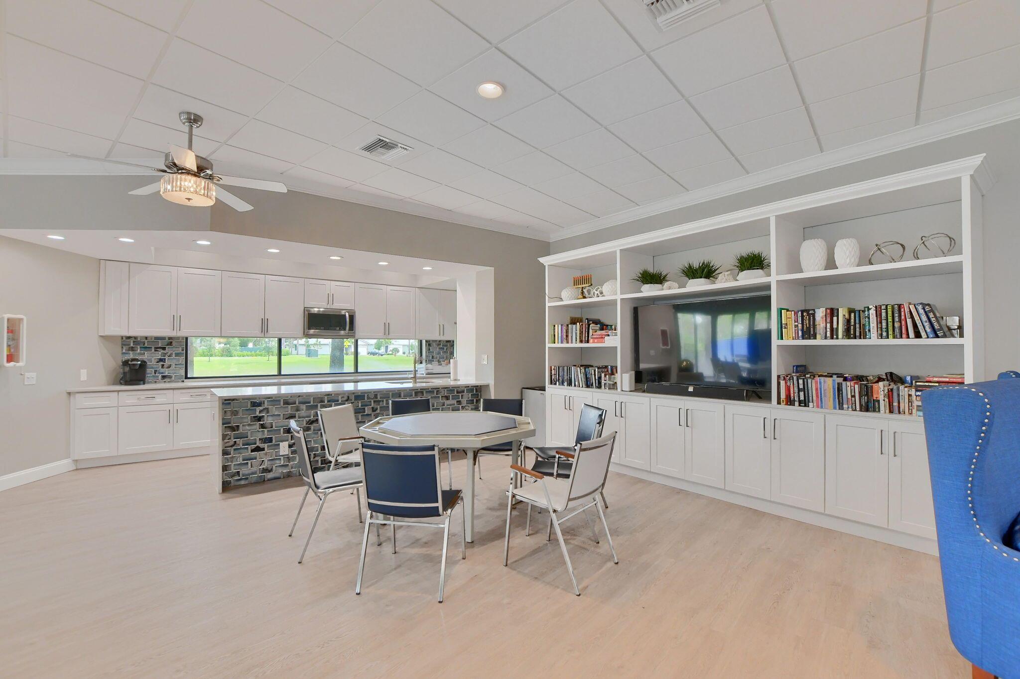 7380 S Oriole Boulevard 801