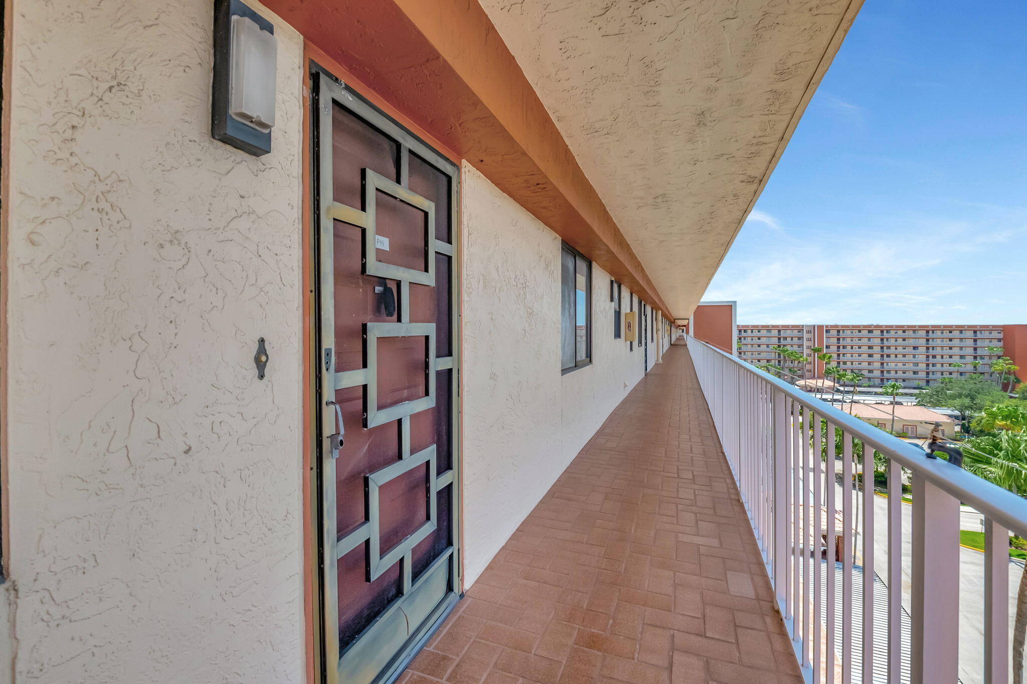 7380 S Oriole Boulevard 801
