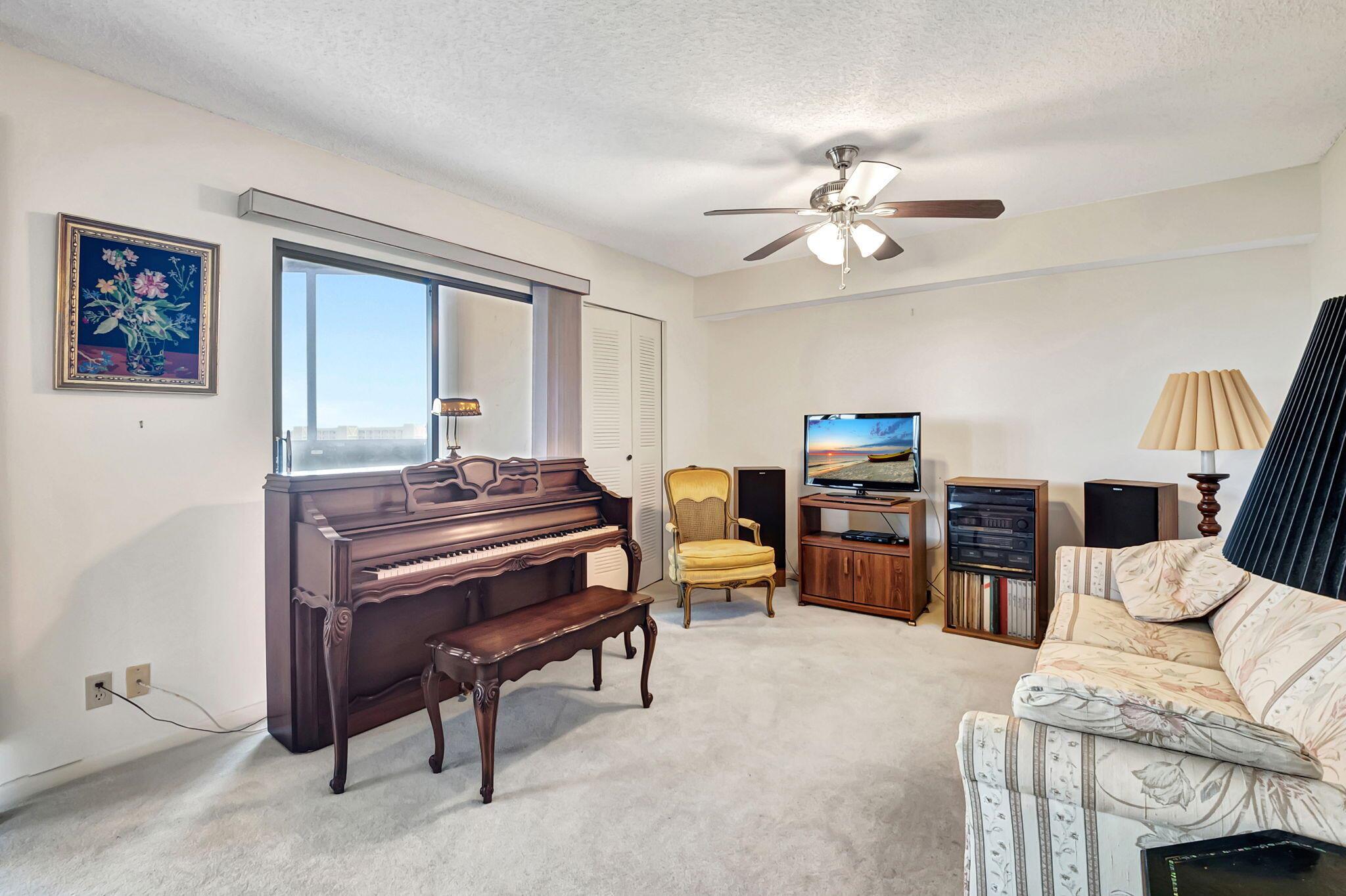 7380 S Oriole Boulevard 801