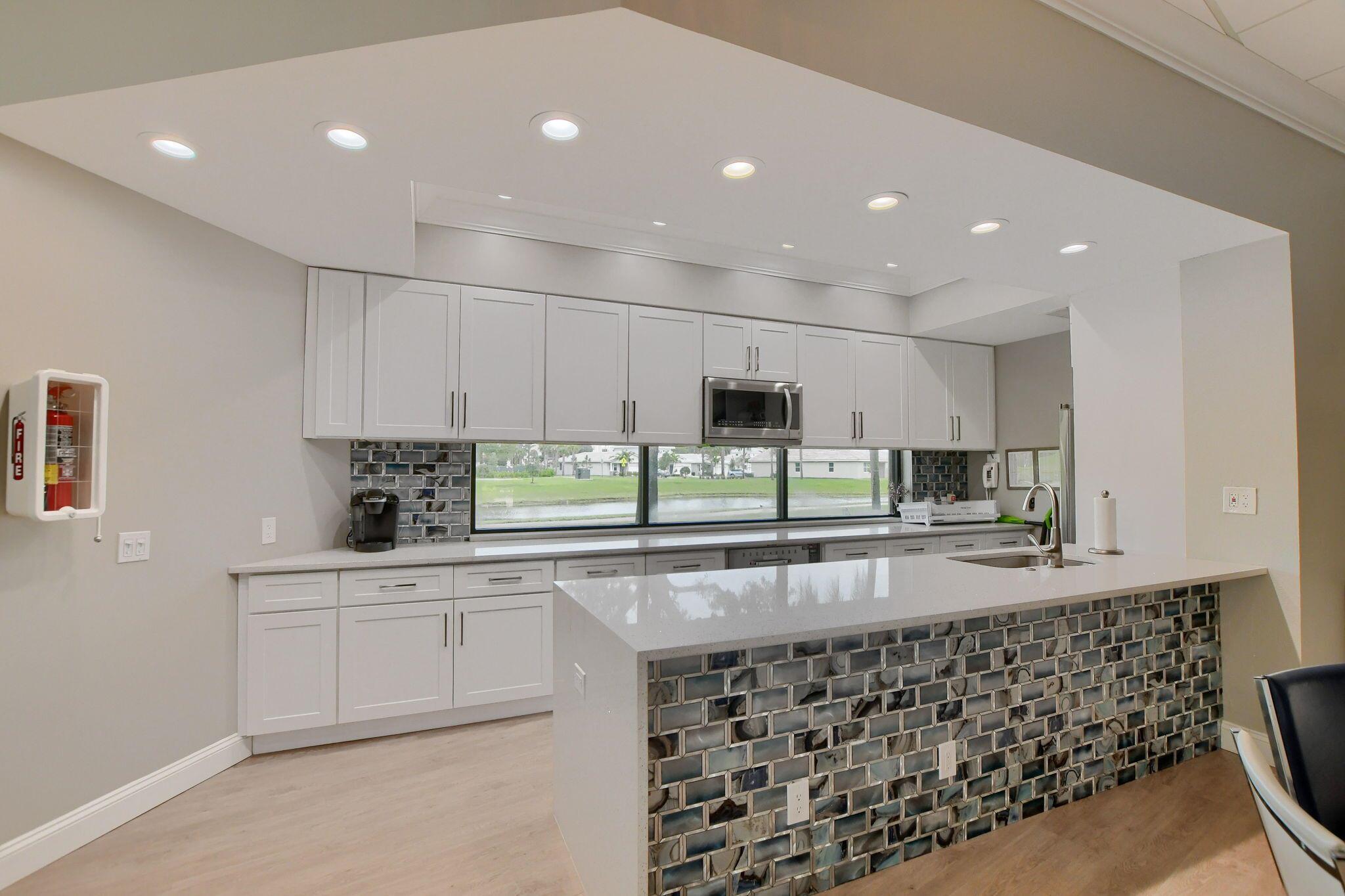 7380 S Oriole Boulevard 801