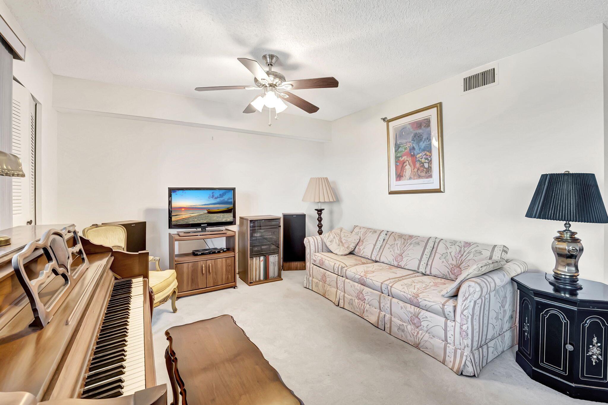 7380 S Oriole Boulevard 801