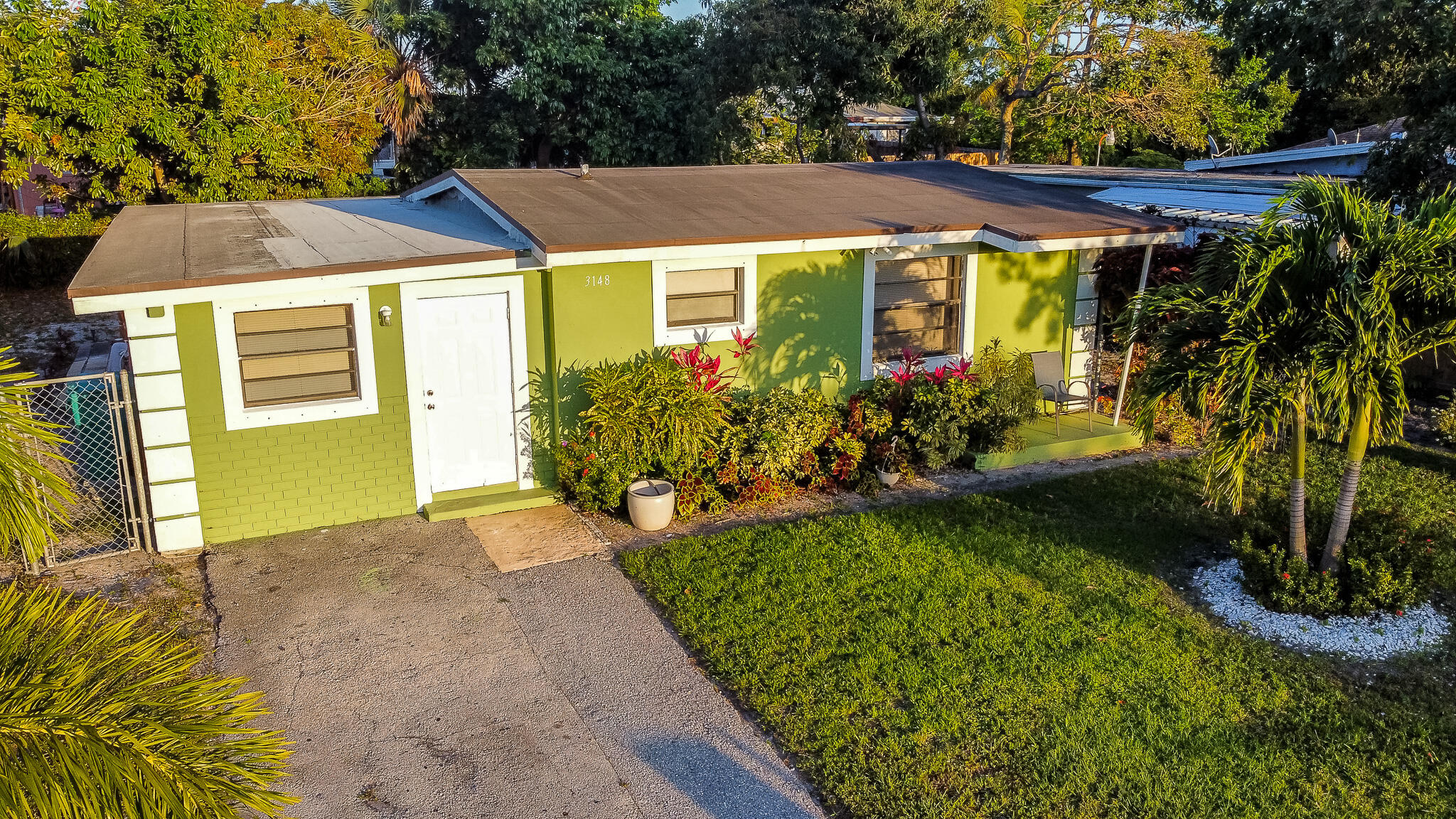 3148 E Palm Drive