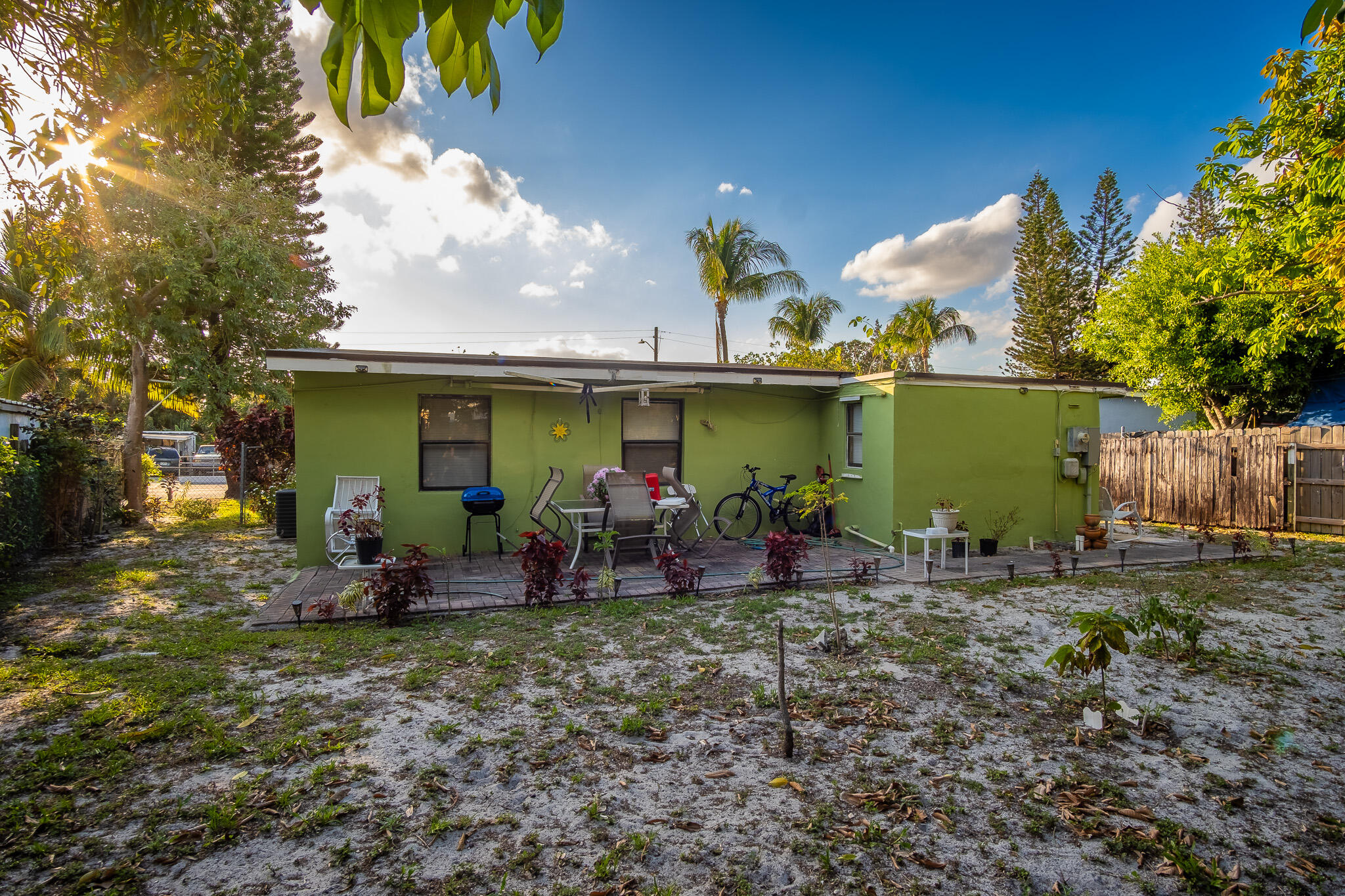 3148 E Palm Drive